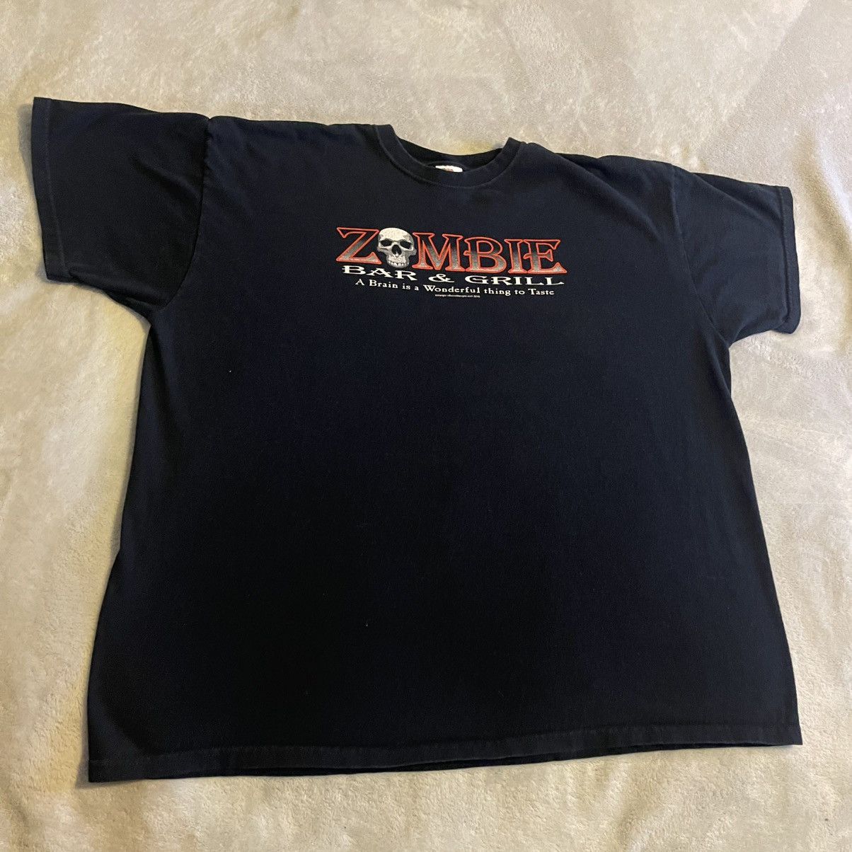 Fruit Of The Loom Vintage Zombie Shirt Men 2XL Black Y2K Skull Streetwear Tee Size US XXL / EU 58 / 5 - 1 Thumbnail