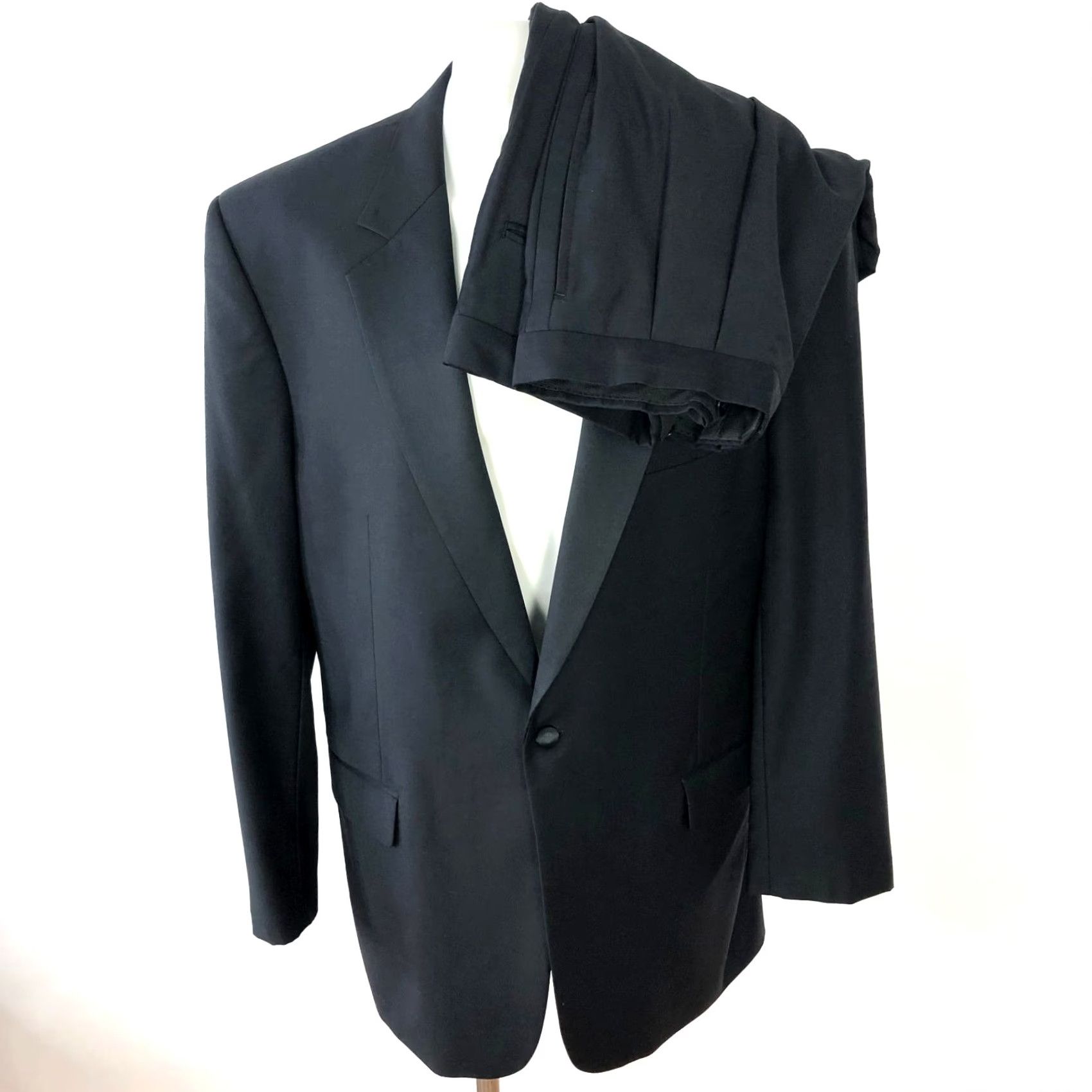 Jos. A. Bank Jos. A. Bank Wool 2 PC Tuxedo Suit 43 LONG 43Jacket Pants (Fit 35W 31L) PLS READ Size 46R - 2 Thumbnail