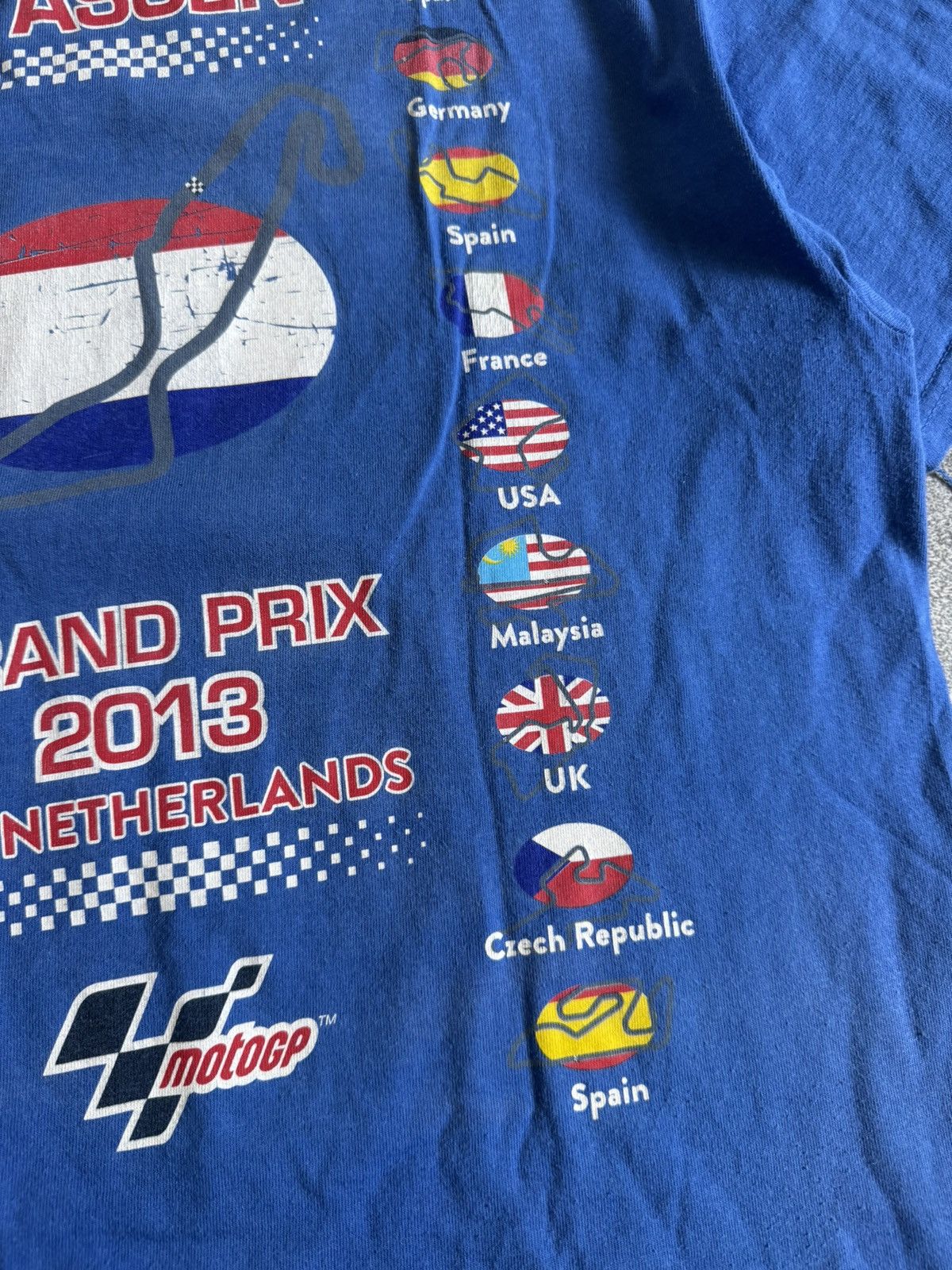 Vintage Grand Prix IVECO Motogp TT ASSEN racing 2013 tshirt tee 00s Size US L / EU 52-54 / 3 - 18 Thumbnail