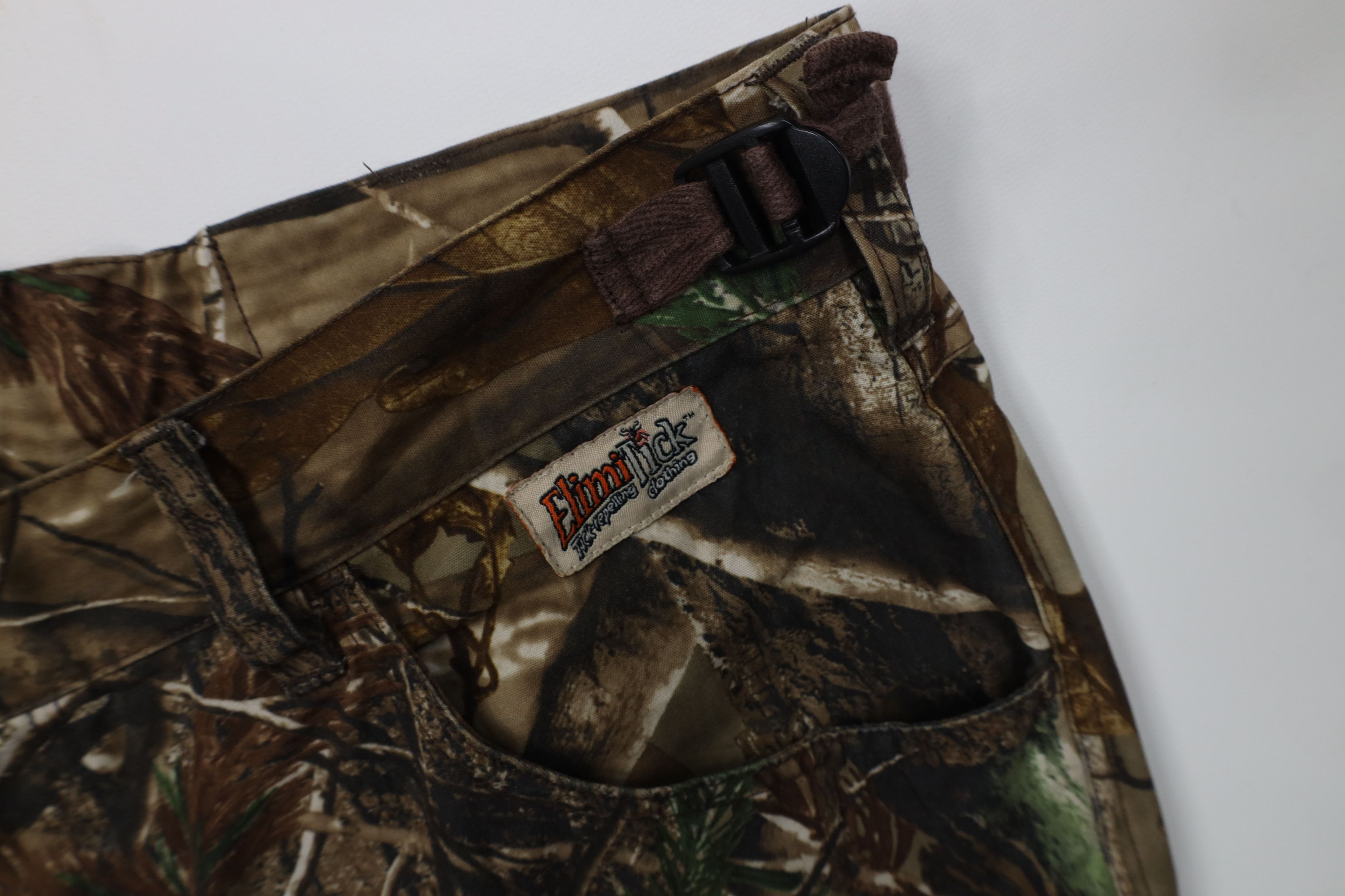 Vintage Vintage Streetwear Shield Camouflage Wide Leg Cargo Pants Size US 36 / EU 52 - 7 Thumbnail