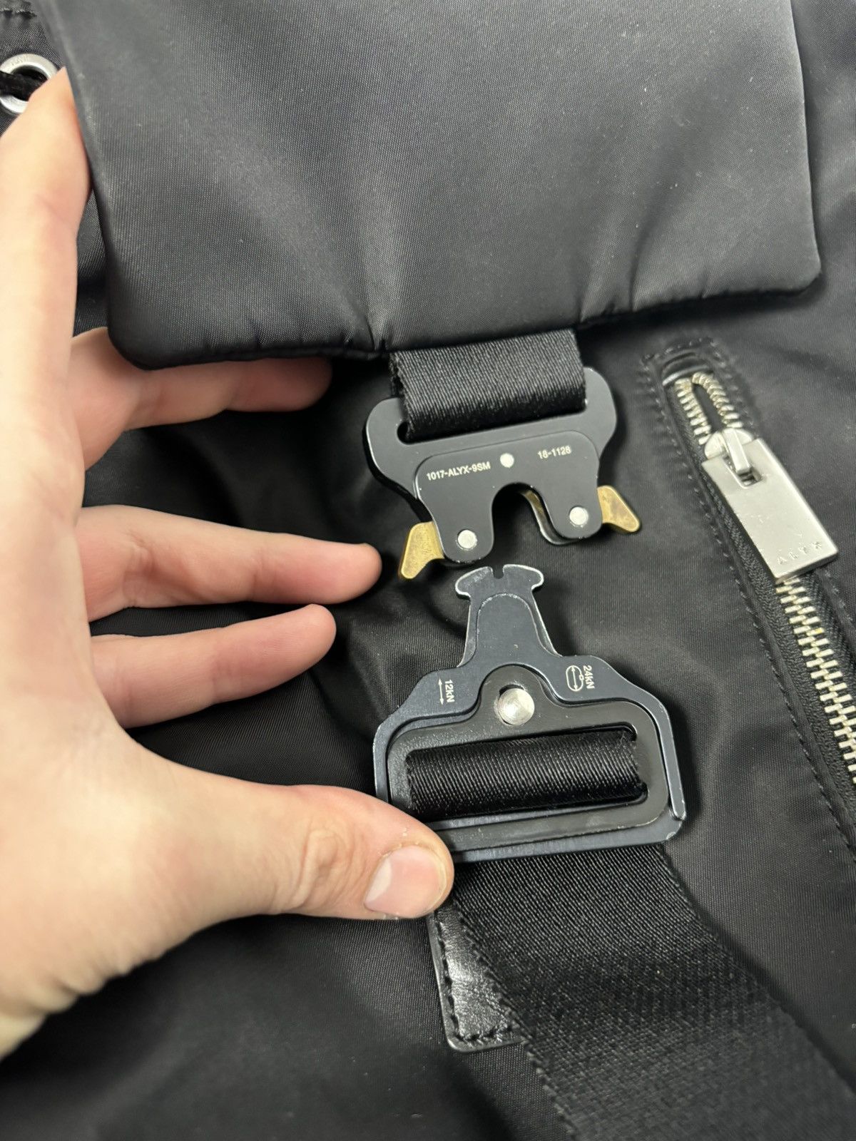 1017 ALYX 9SM × Alyx Alyx Tank backpack Size ONE SIZE - 10 Thumbnail