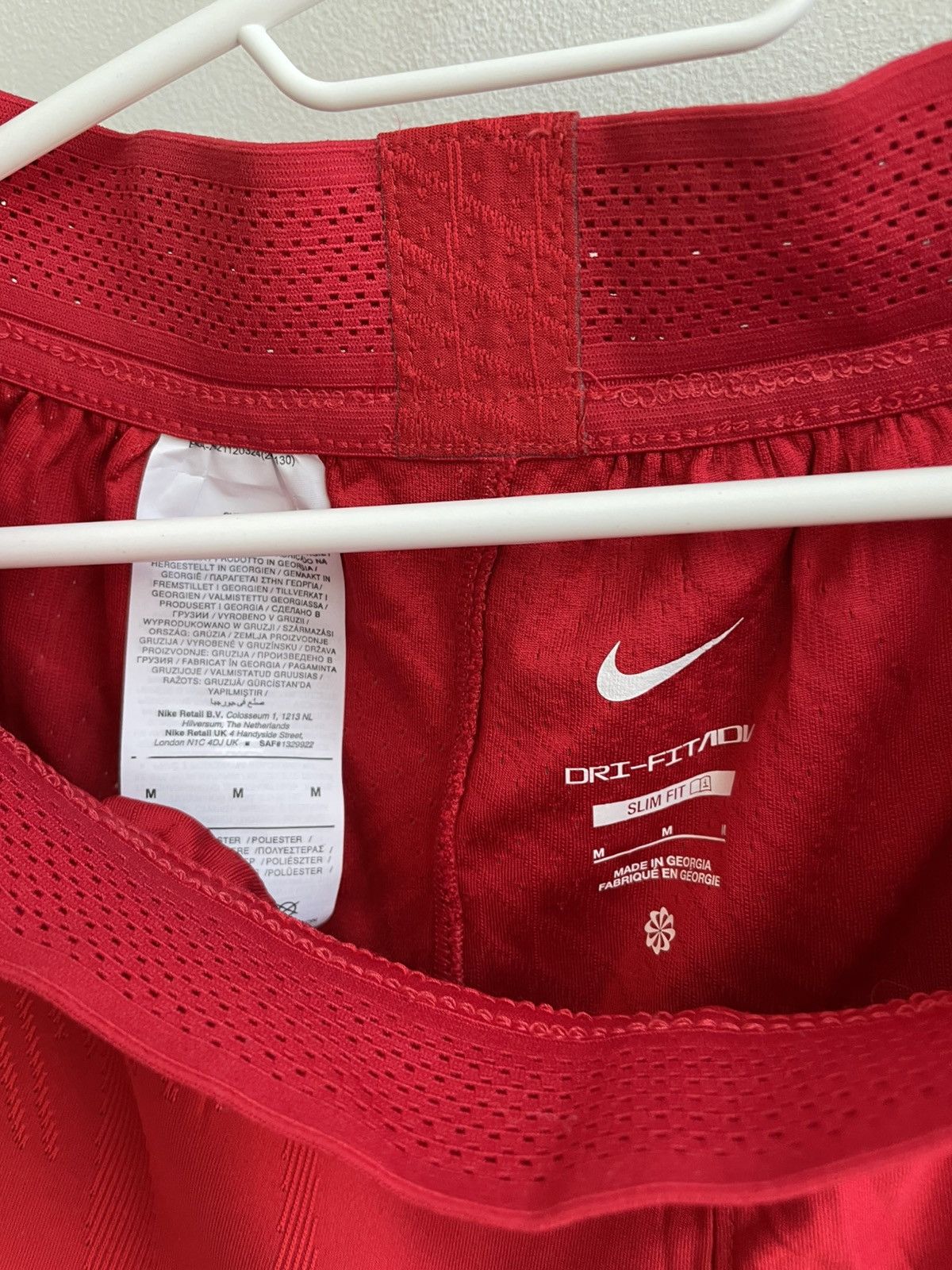 Nike Liverpool 2023 2024 Home Football Shorts Vaporknit DriFitADV Size US 33 - 5 Thumbnail
