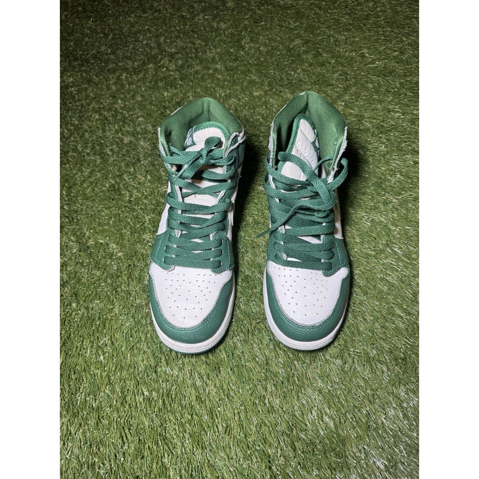 Jordan Brand Jordan 1 Retro OG High Gorge Green Size 7y / 8.5 Women’s Size US 7 / EU 40 - 6 Thumbnail