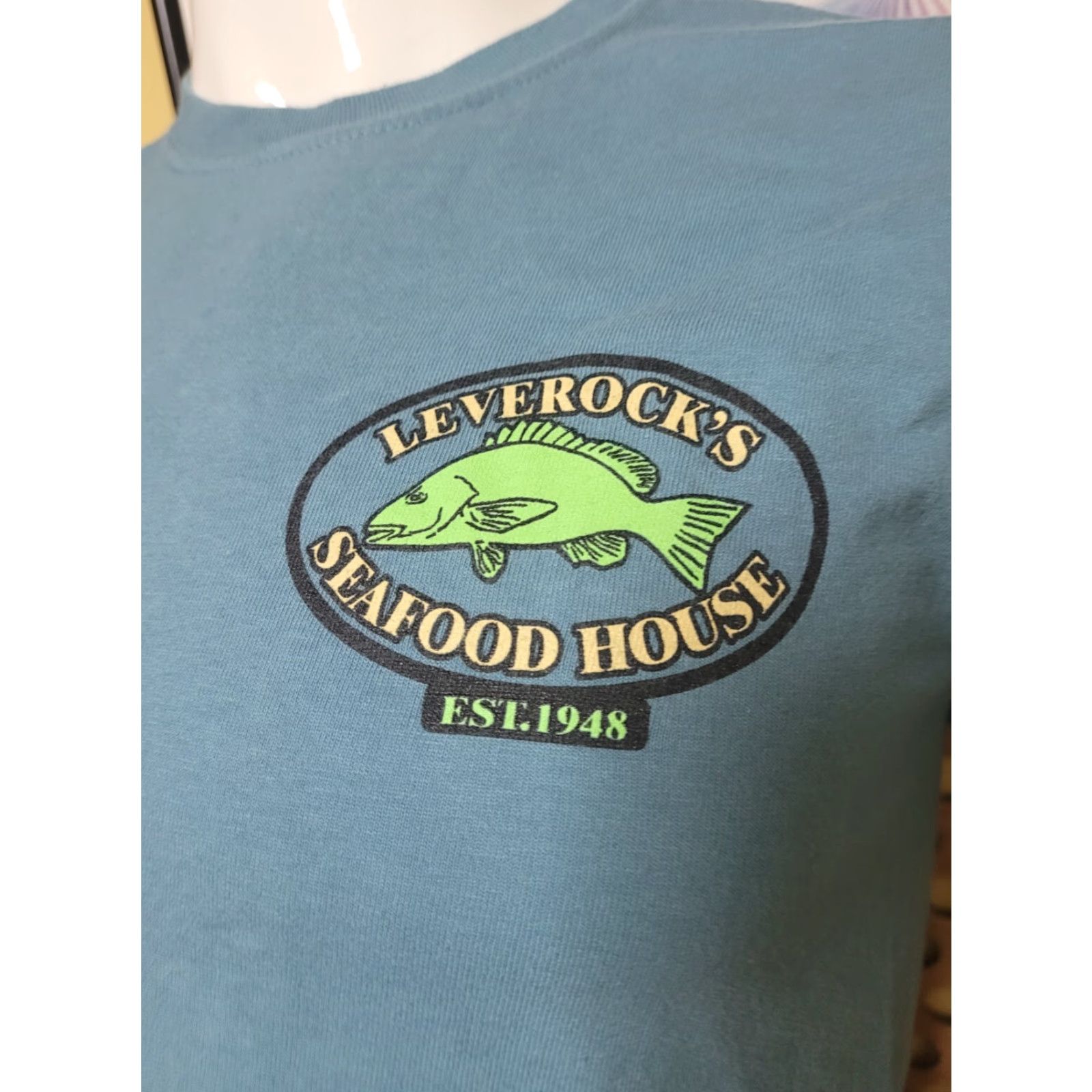 Gildan Leverocks Seafood House T Shirt Small Men S Blue Gildan 100% Cotton Graphic Tee Bar Restaurant Florida Fish Vintage Placida FL Shirts Size US S / EU 44-46 / 1 - 2 Thumbnail