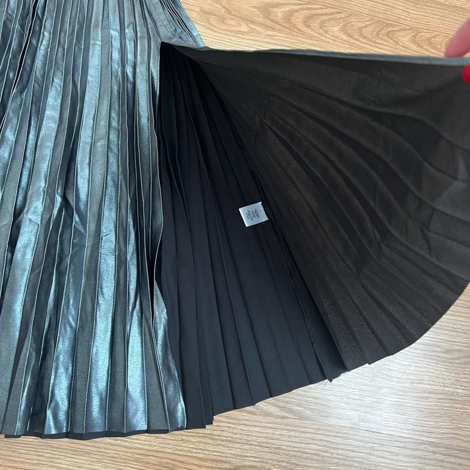 House of Harlow House Of Harlow 1960 Gunmetal Pleated Maxi Skirt Size 27" / US 4 / IT 40 - 5 Thumbnail