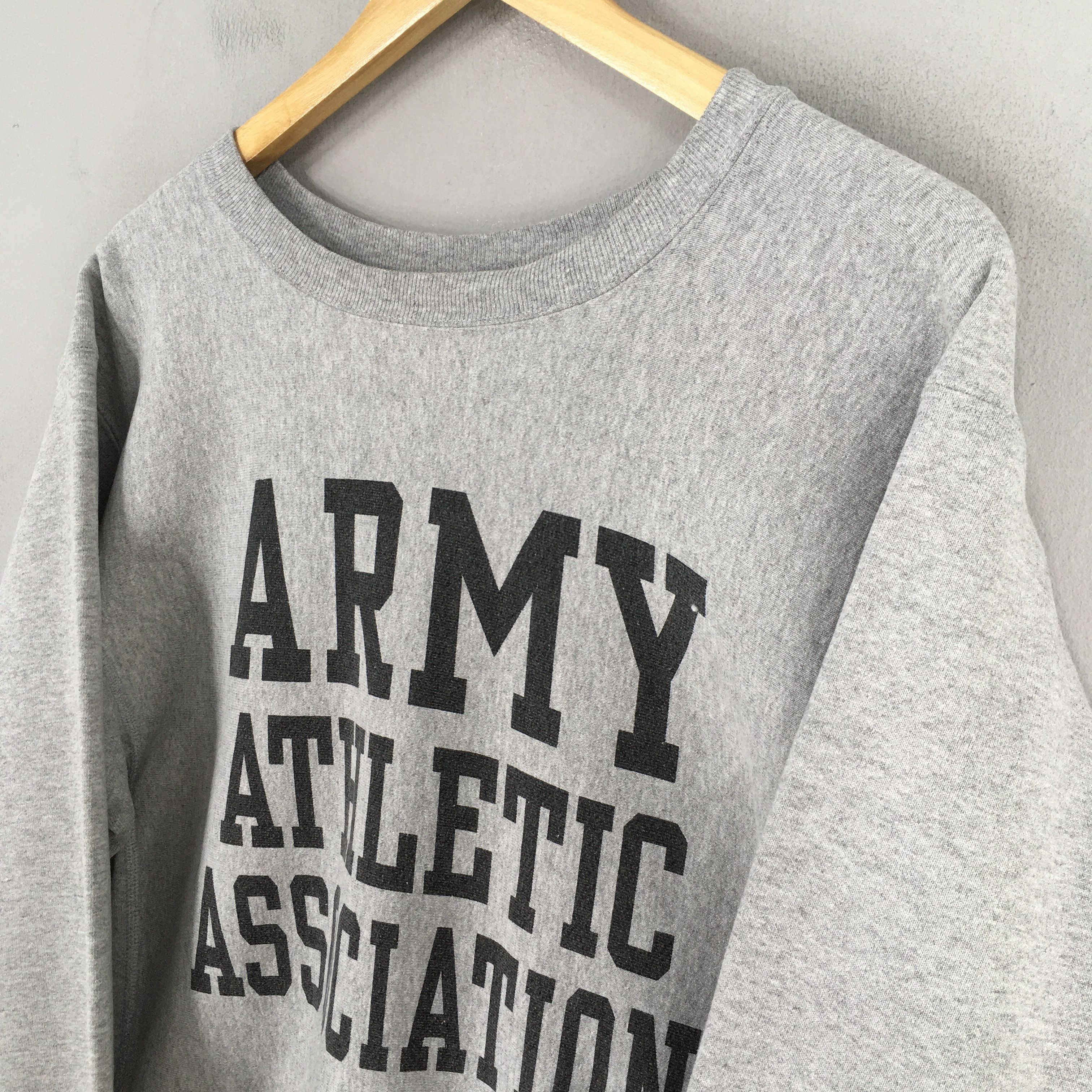 Champion × Vintage Vintage 80s Champion Reverse Weave Army Sweatshirt Large Size US L / EU 52-54 / 3 - 3 Thumbnail