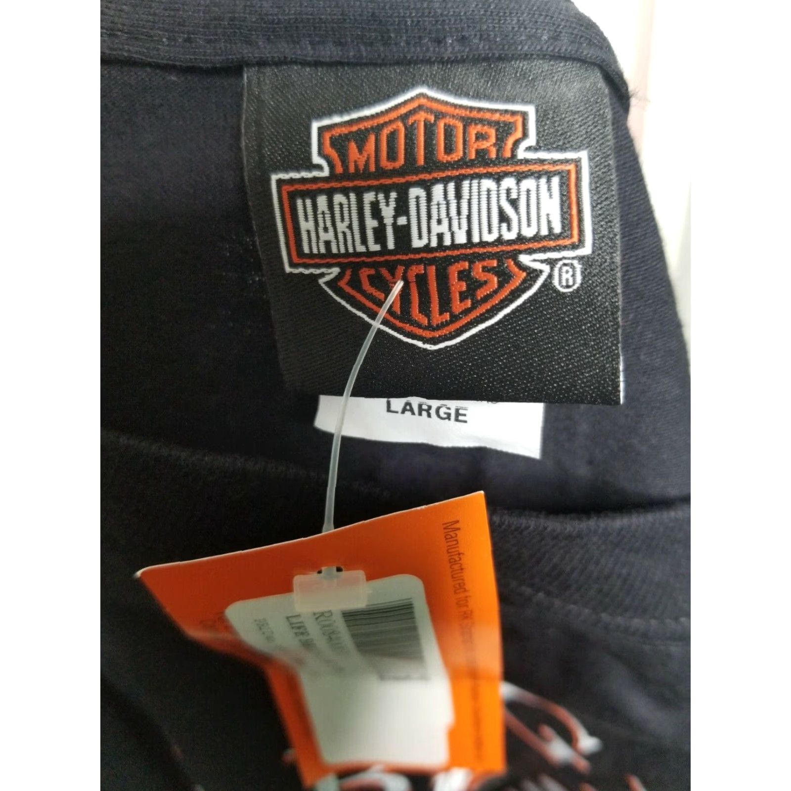 Harley Davidson VINTAGE Harley-Davidson T-Shirt Mens Large Black Retro 2011 Lakeland FL Double-Sided Crew Neck Short Sleeve Size US L / EU 52-54 / 3 - 4 Thumbnail