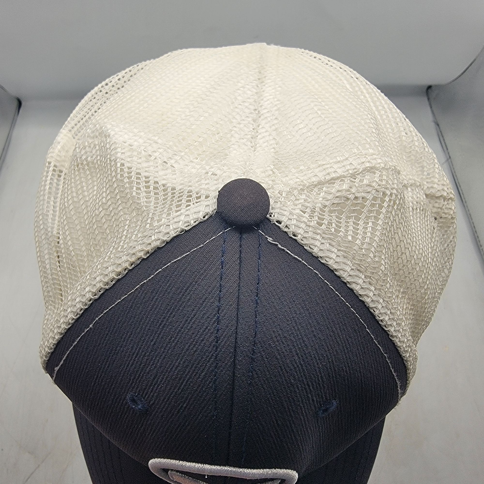 Vineyard Vines Vineyard Vines Whale Dot Adults Blue White Trucker Hat Adjus Size ONE SIZE - 5 Thumbnail