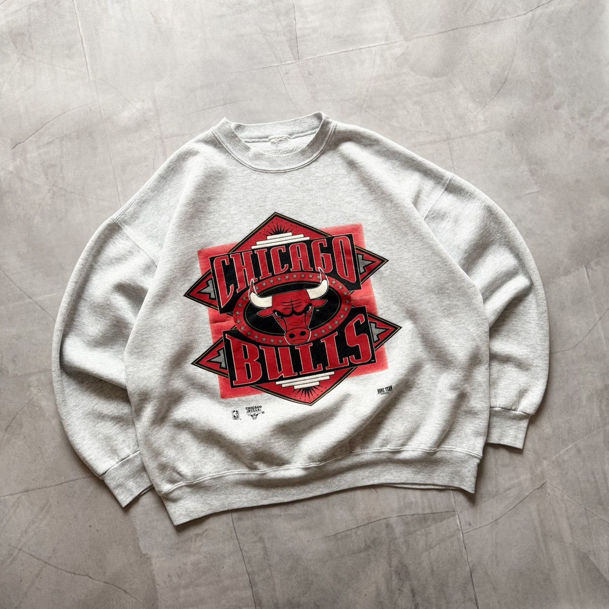 Vintage 90s Chicago Bulls NBA Basketball Team Big Logo Sweatshirt Size US L / EU 52-54 / 3 - 1 Thumbnail