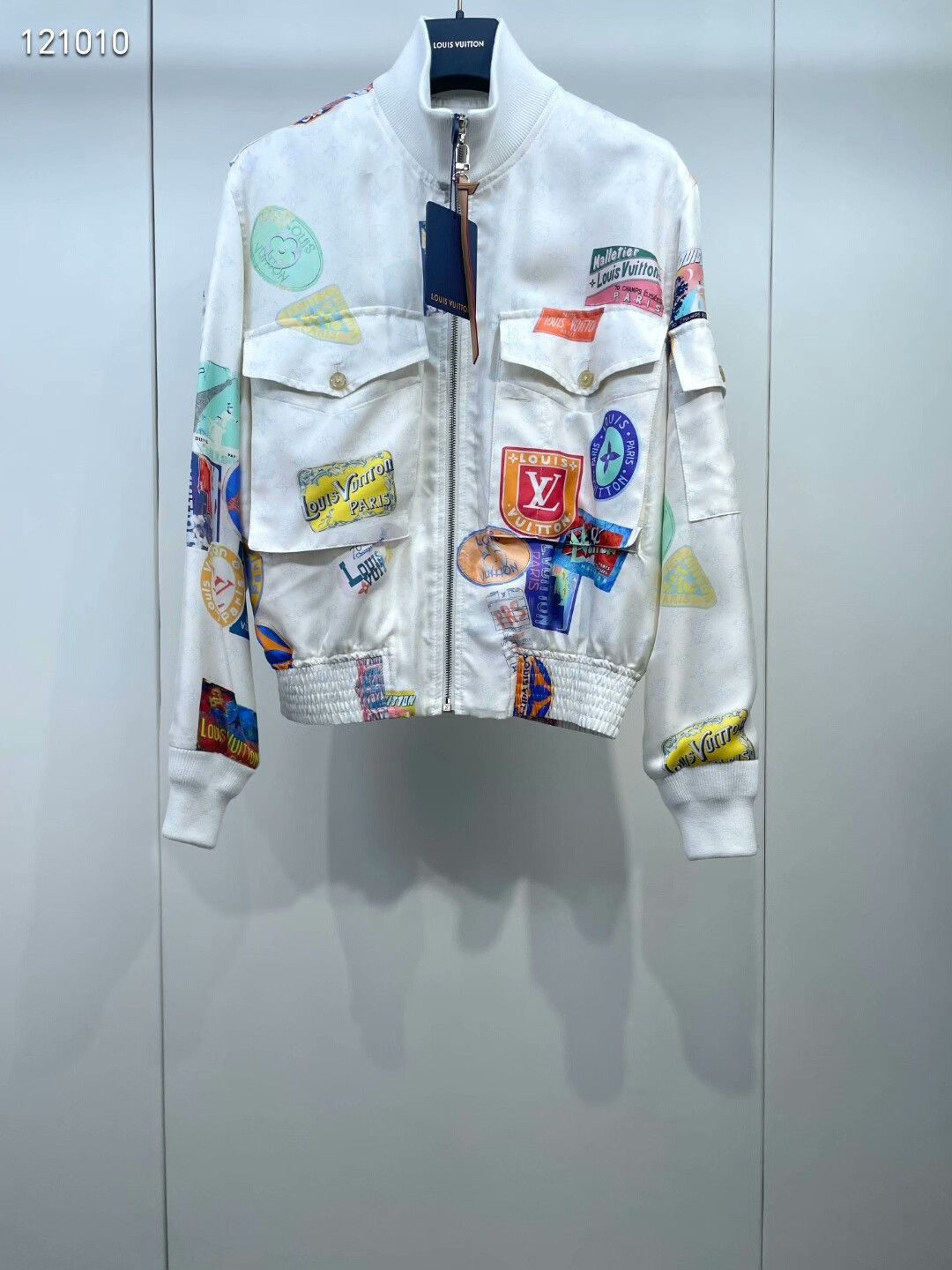 Louis Vuitton Louis Vuitton Flying Stamp Silk Jacket Size XXS / US 00 / IT 34 - 1 Thumbnail