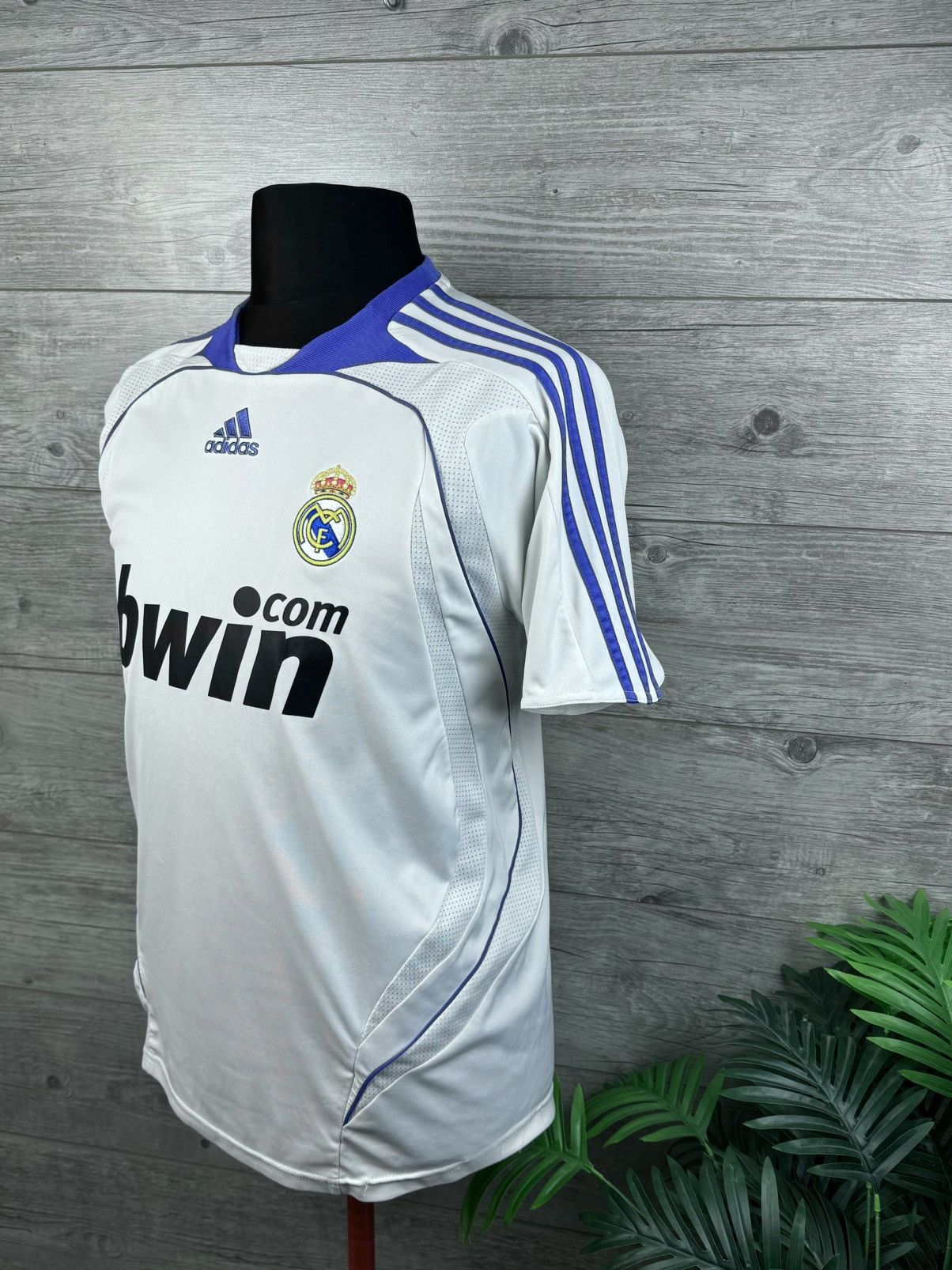 Adidas Adidas Real Madrid football shirt jersey Size US L / EU 52-54 / 3 - 2 Thumbnail