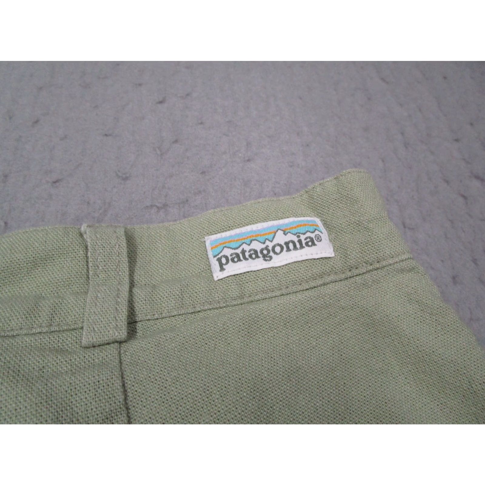 Patagonia VINTAGE Patagonia Pants Mens 40 Green Pleated Chinos Y2K Made in USA 40x33 Size US 40 / EU 56 - 3 Thumbnail