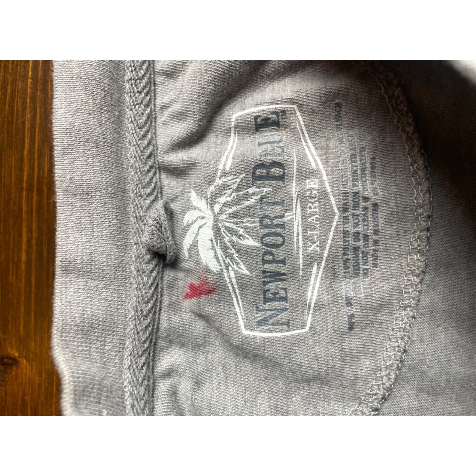 Vintage Newport Blue T-shirt Men's XL Gray Short Sleeve Crewneck Irish Pub Beer Size US XL / EU 56 / 4 - 3 Thumbnail