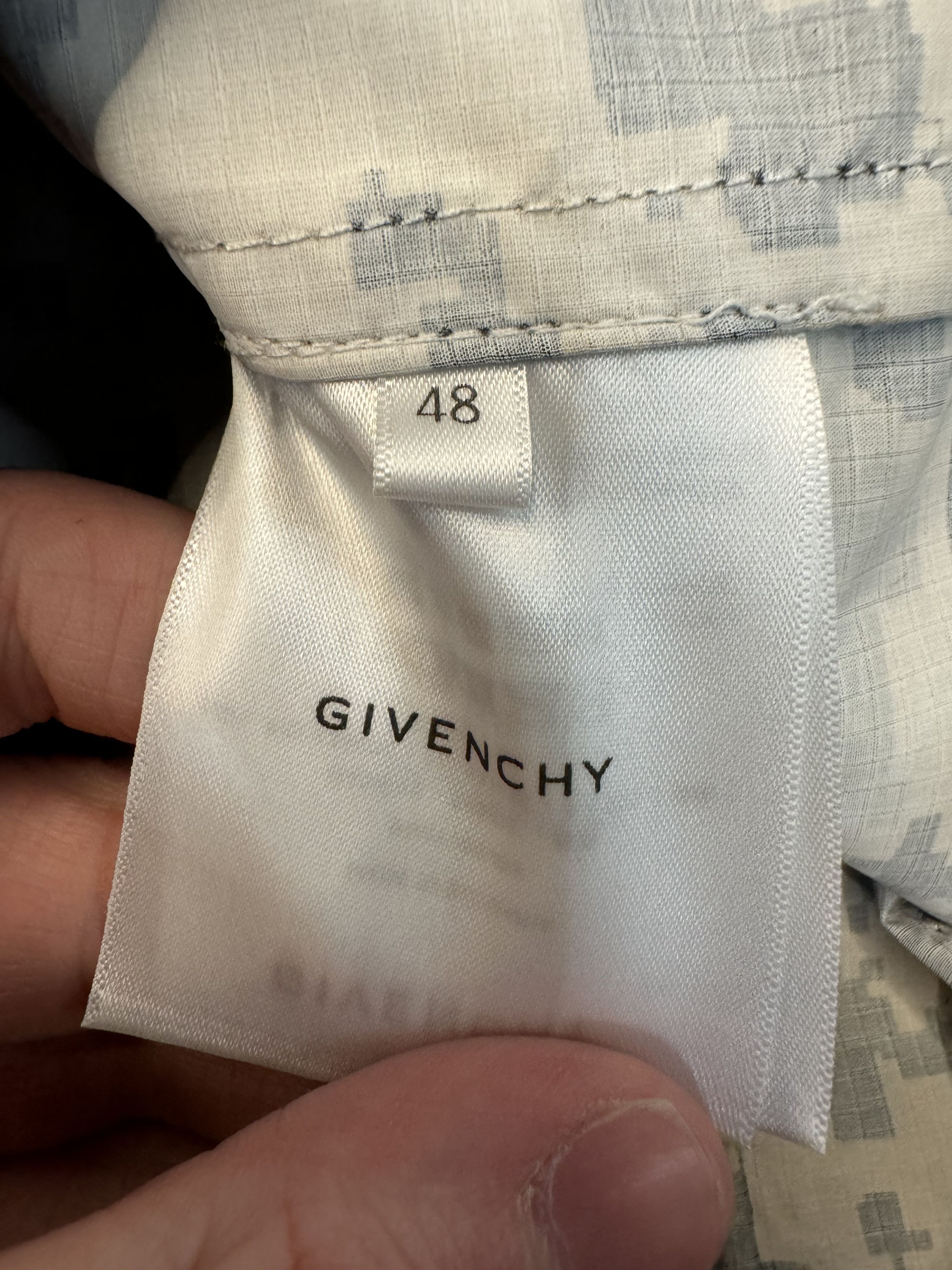 Givenchy Givenchy Open Back Camo Print Cargo Vest Size US M / EU 48-50 / 2 - 4 Thumbnail