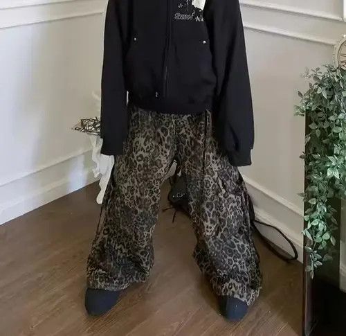 VIBE Leopard Print Cargo Wide Leg Pants Size US 26 / EU 42 - 7 Thumbnail