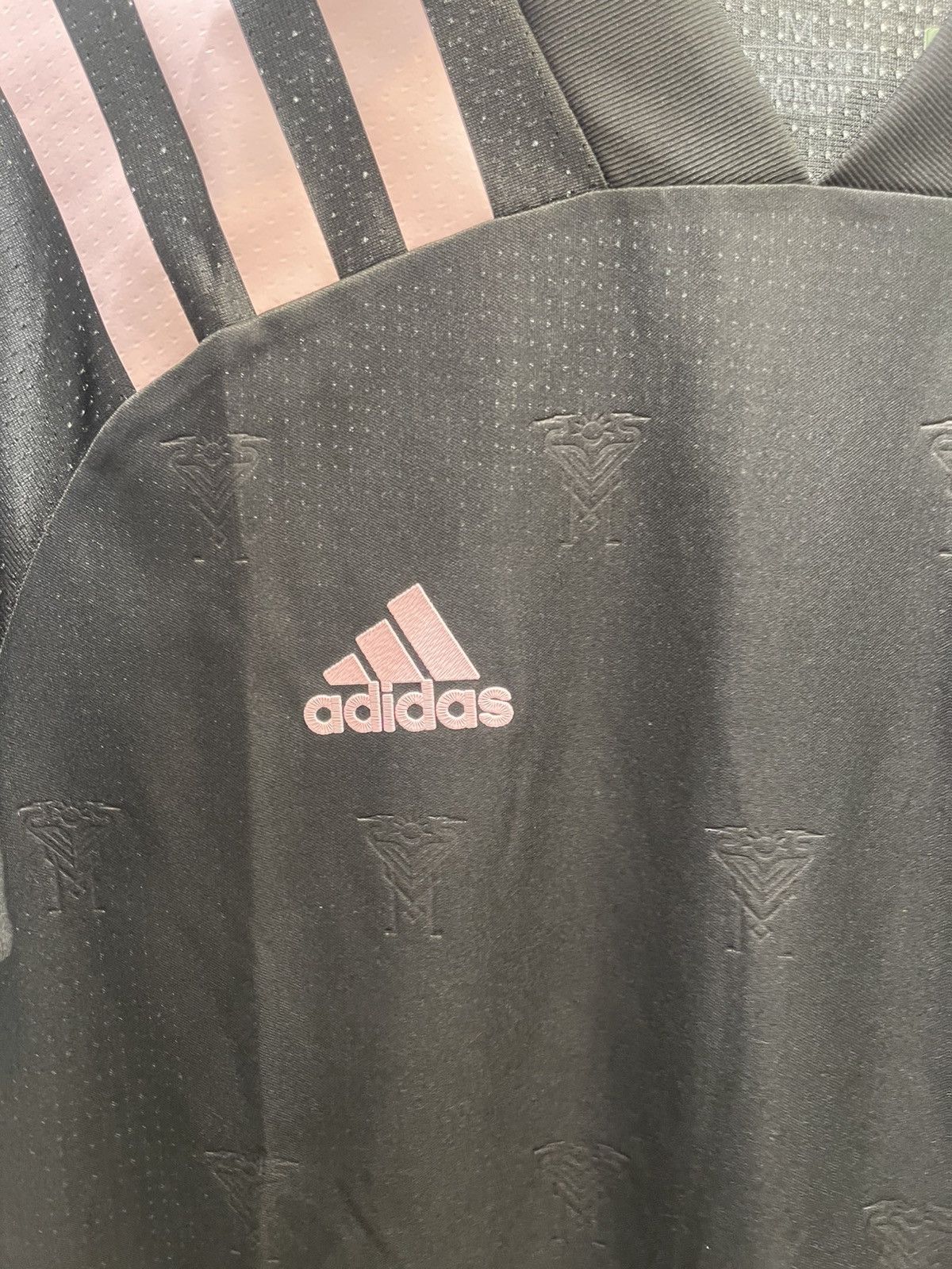 Adidas 2020 INTER MIAMI AWAY JERSEY M Size US M / EU 48-50 / 2 - 6 Thumbnail