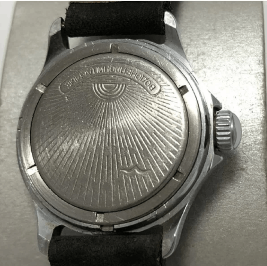 Vintage Vintage Soviet Men's Mechanical Watch Red Star Dial 583 Size ONE SIZE - 5 Thumbnail