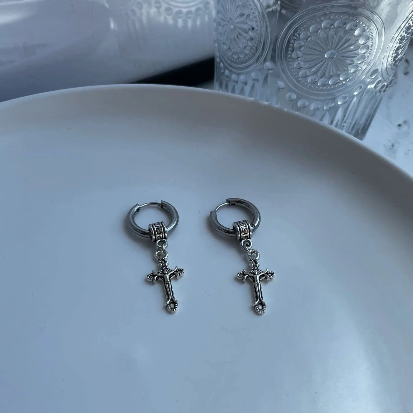 Jewelry Platinum-Plated Cross Earrings Size ONE SIZE - 4 Thumbnail