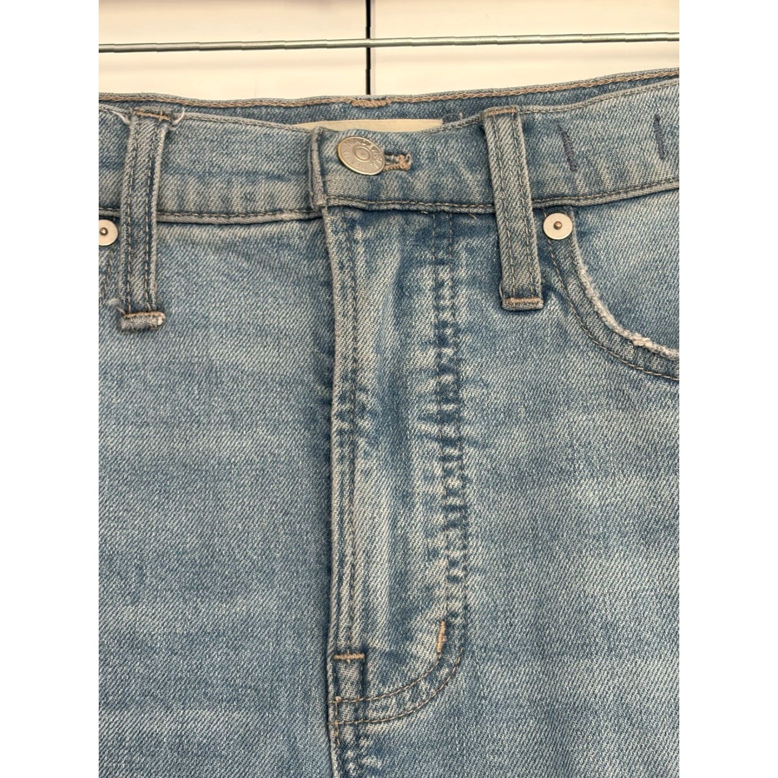 Madewell Madewell The Perfect Vintage Jeans Womens 26 Blue High Rise Straight 5-Pocket Denim Frayed Hem Vintage? No T-Shirt? Size 26" / US 2 / IT 38 - 3 Thumbnail