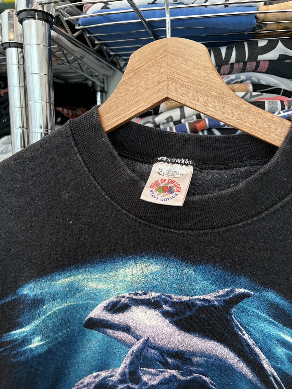 Habitat 90s Shedd Aquarium Piazza Dolphins Nature Animal Crewneck Size US M / EU 48-50 / 2 - 3 Thumbnail