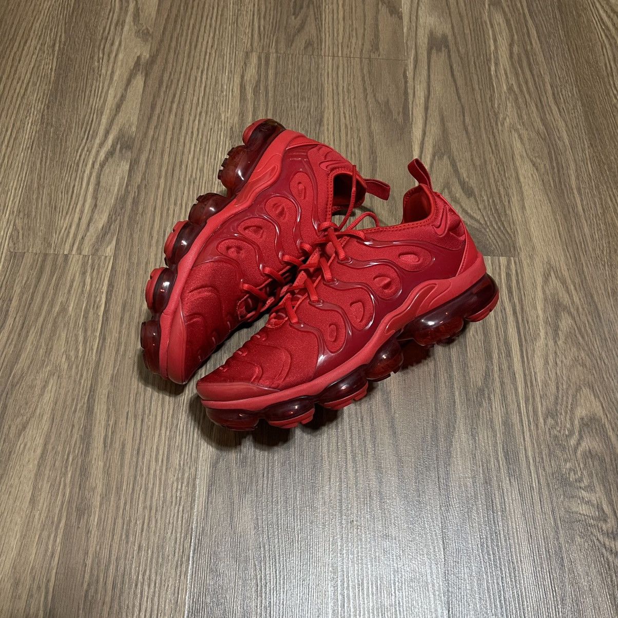 Nike Nike Air Vapormax Plus University Red CW6973-600 8.5 Size US 8.5 / EU 41-42 - 1 Thumbnail