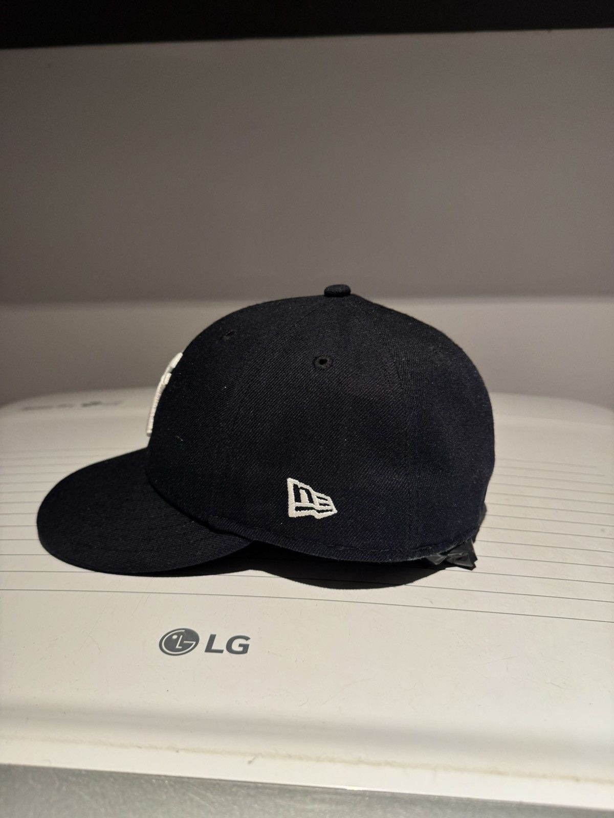 New Era New York Yankees 59fifty player hat size 7 3/8 Size ONE SIZE - 3 Thumbnail