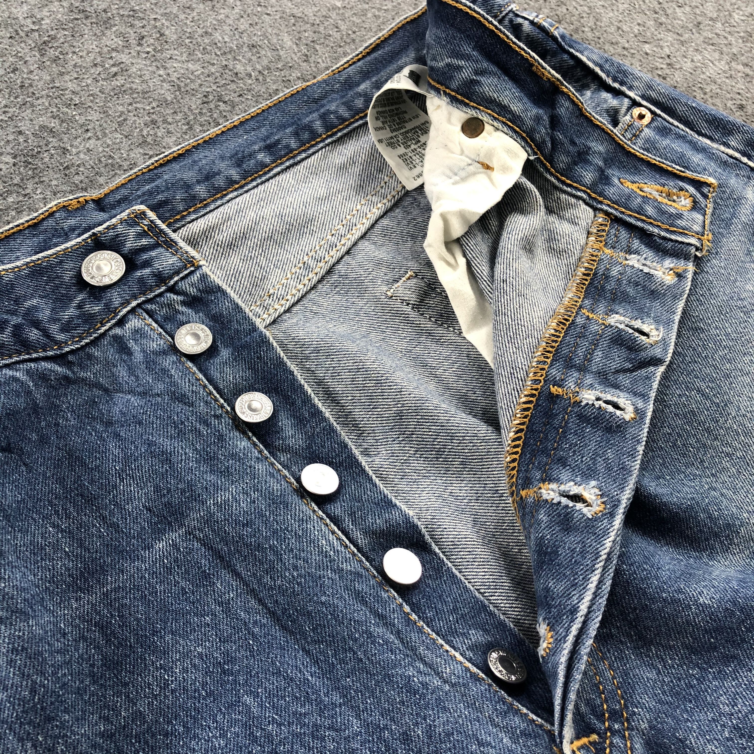Levi's Vintage Levis Jeans Lot 501 -JM873 Size US 37 - 8 Thumbnail