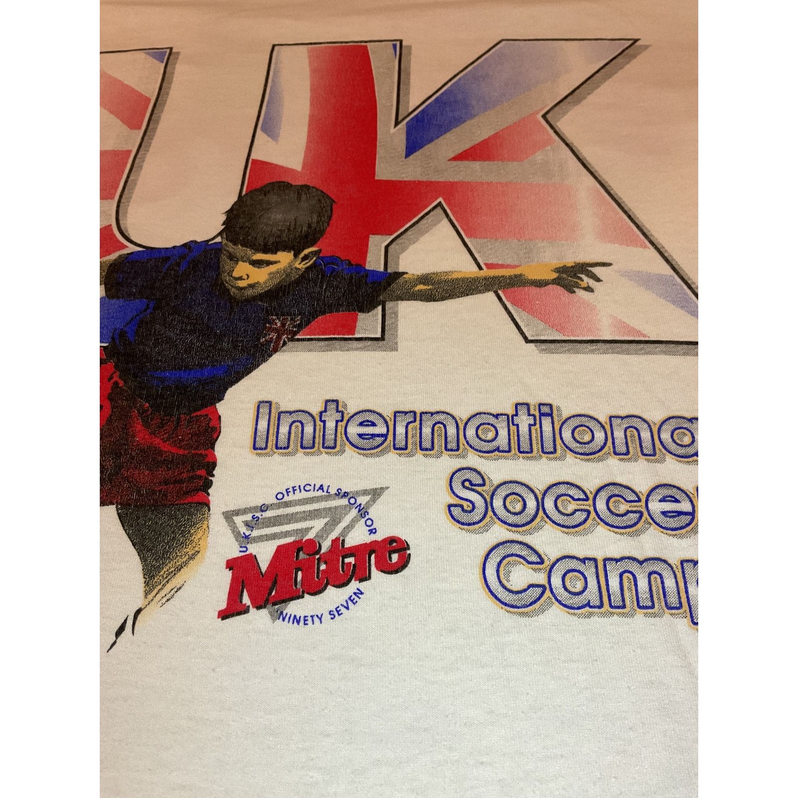 Hanes ⚽ 1997 UK International Soccer Camp Tee (Signed!) – Size S Size US S / EU 44-46 / 1 - 3 Thumbnail