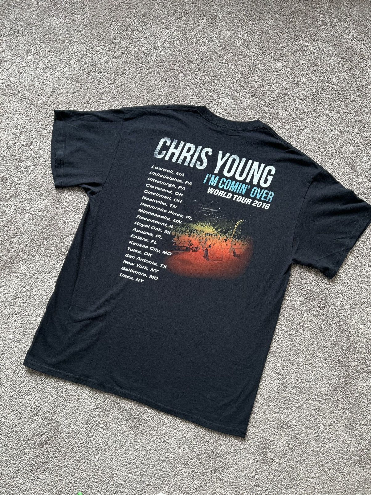 Band Tees × Vintage 2016 Chris Young Im Coming Over Tour Tee Size US L / EU 52-54 / 3 - 4 Thumbnail