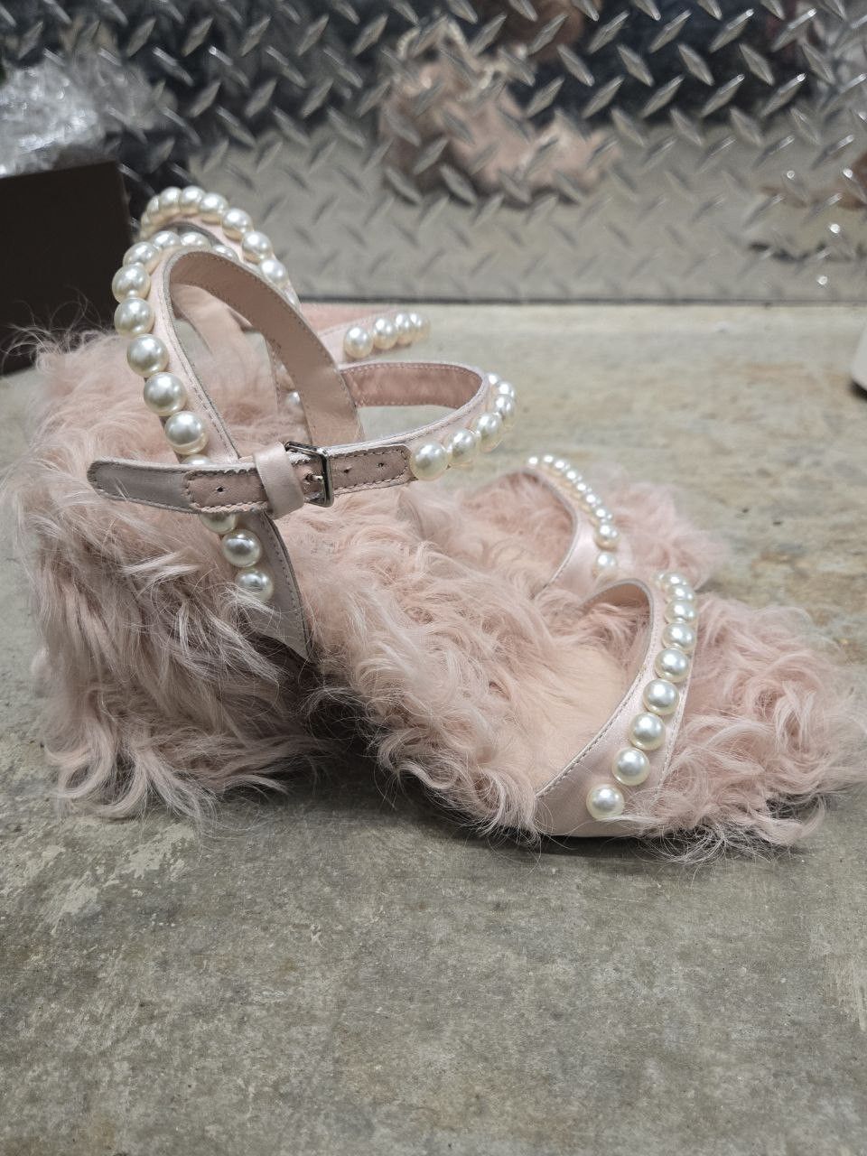 Miu Miu Miu Miu Pink Faux Fur Pearl Sandals Size US 6 / IT 36 - 2 Thumbnail
