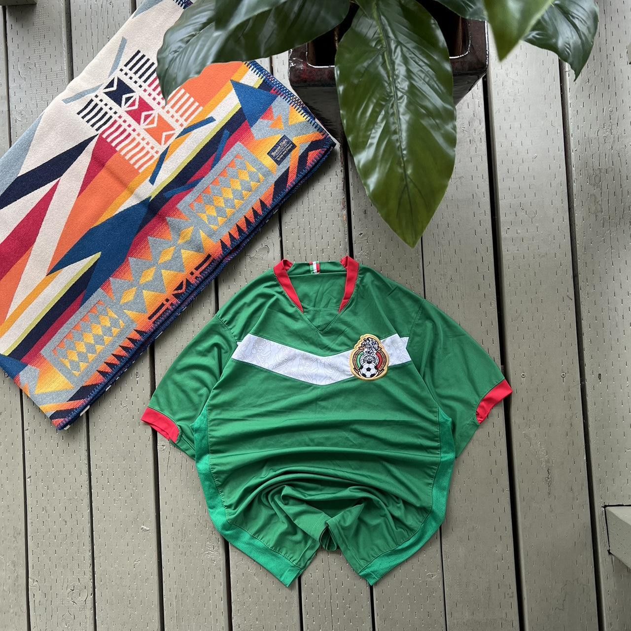 Vintage 2006 Team Mexico Soccer Jersey Seleccion Nacional De Mexico Size US L / EU 52-54 / 3 - 4 Thumbnail