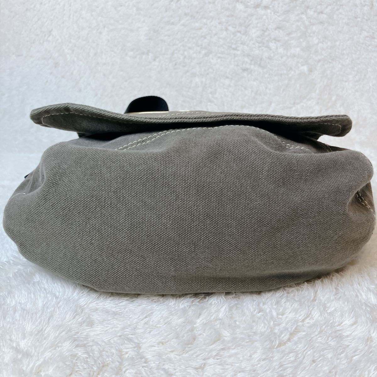 Vivienne Westwood Orb Badge Shoulder Bag Size ONE SIZE - 4 Thumbnail