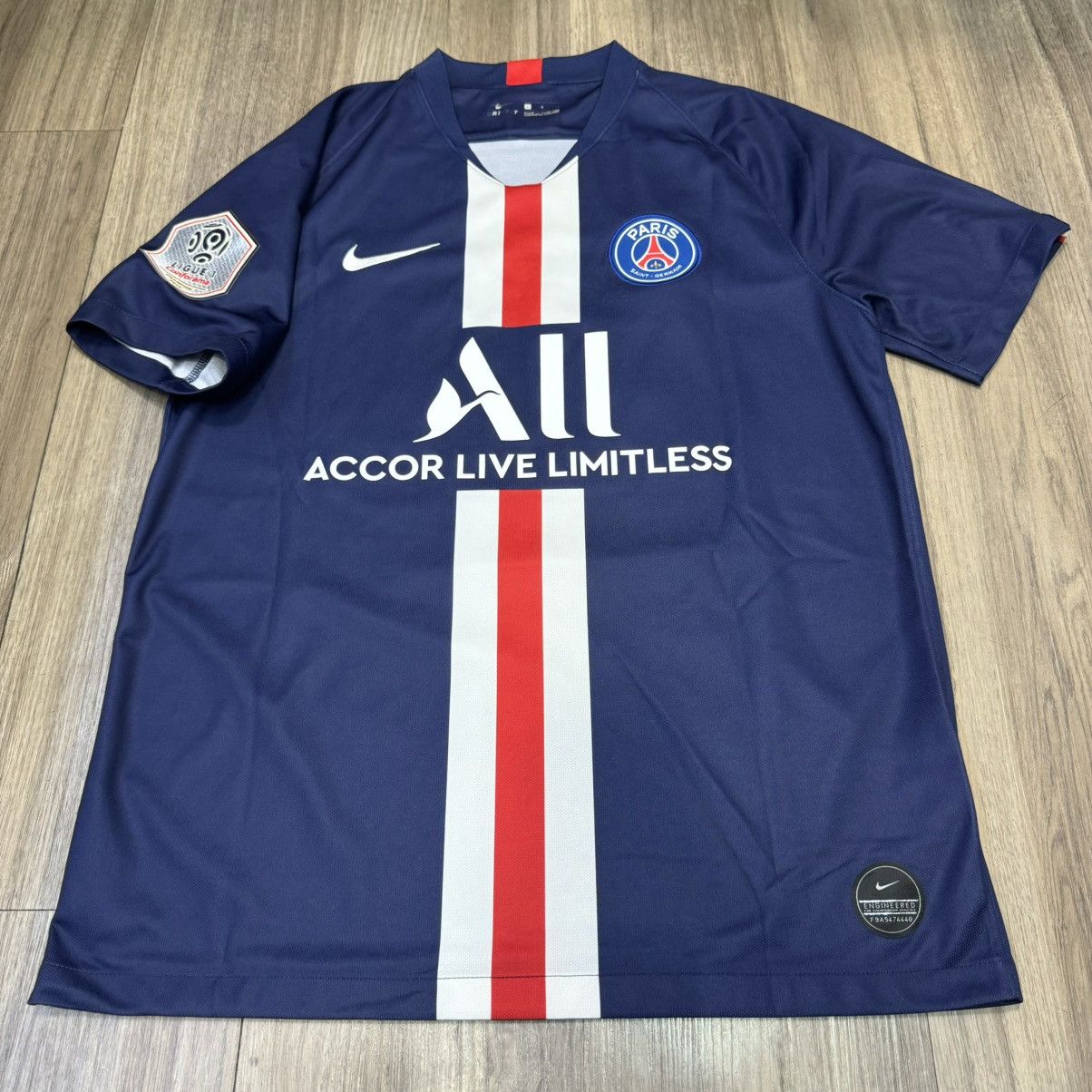 Nike PSG 19/20 home shirt #21 Ander Herrera Size US L / EU 52-54 / 3 - 1 Thumbnail