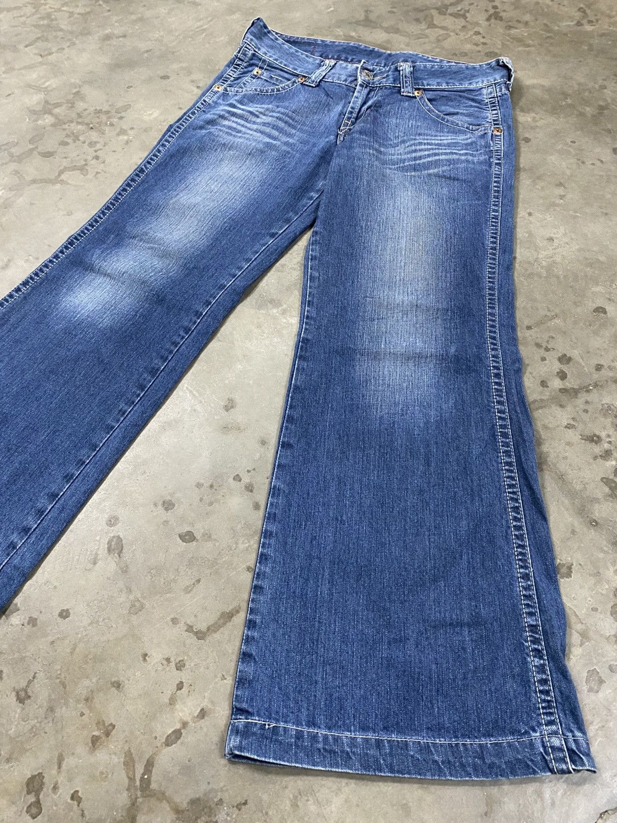 Levi's Baggy Jeans Levis Low Rise Flared @318 Size US 30 / EU 46 - 2 Thumbnail