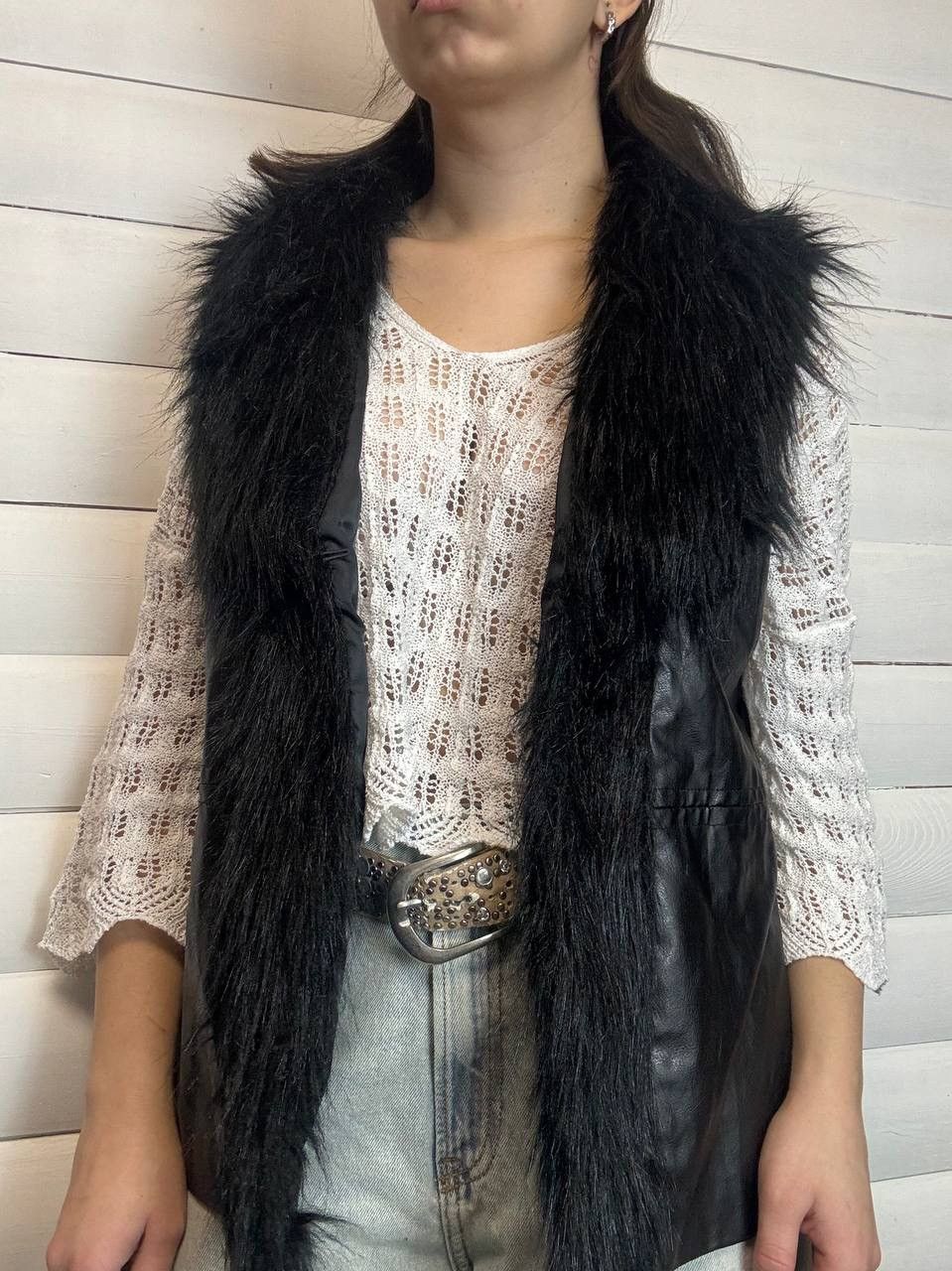 Japanese Brand × Vintage Y2K Leather Style Long Fur Collar Owens Style Vests Size US S / EU 44-46 / 1 - 1 Thumbnail
