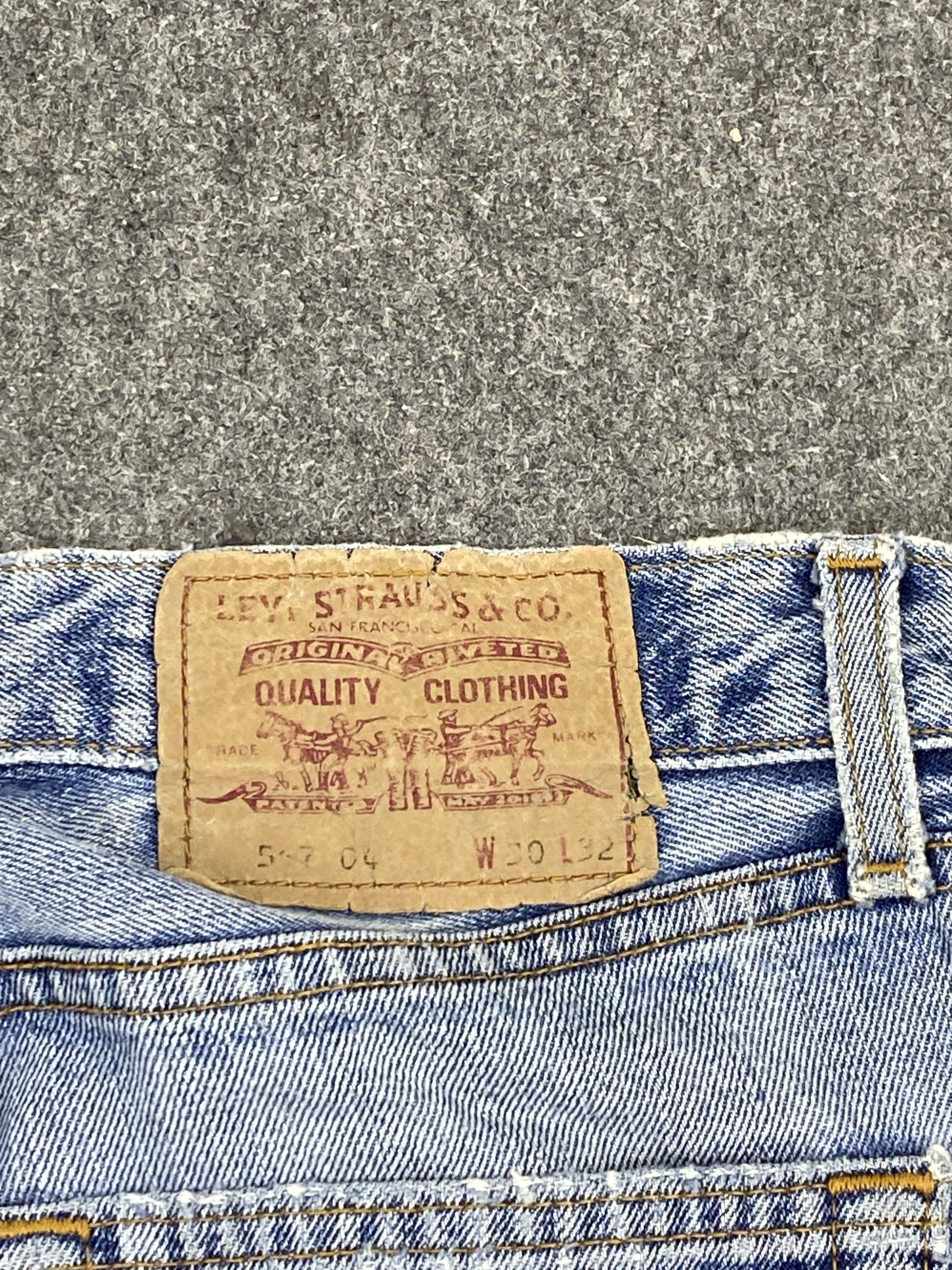 Levi's Vintage Levis 517-04 Button Fly Denim DP2741 Size US 31 - 5 Thumbnail