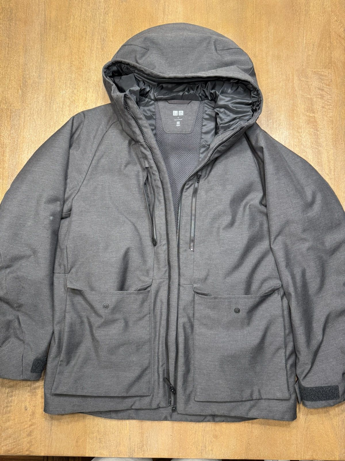 Uniqlo Uniqlo Down Winter Jacket - Grey - Japanese Size US M / EU 48-50 / 2 - 1 Thumbnail
