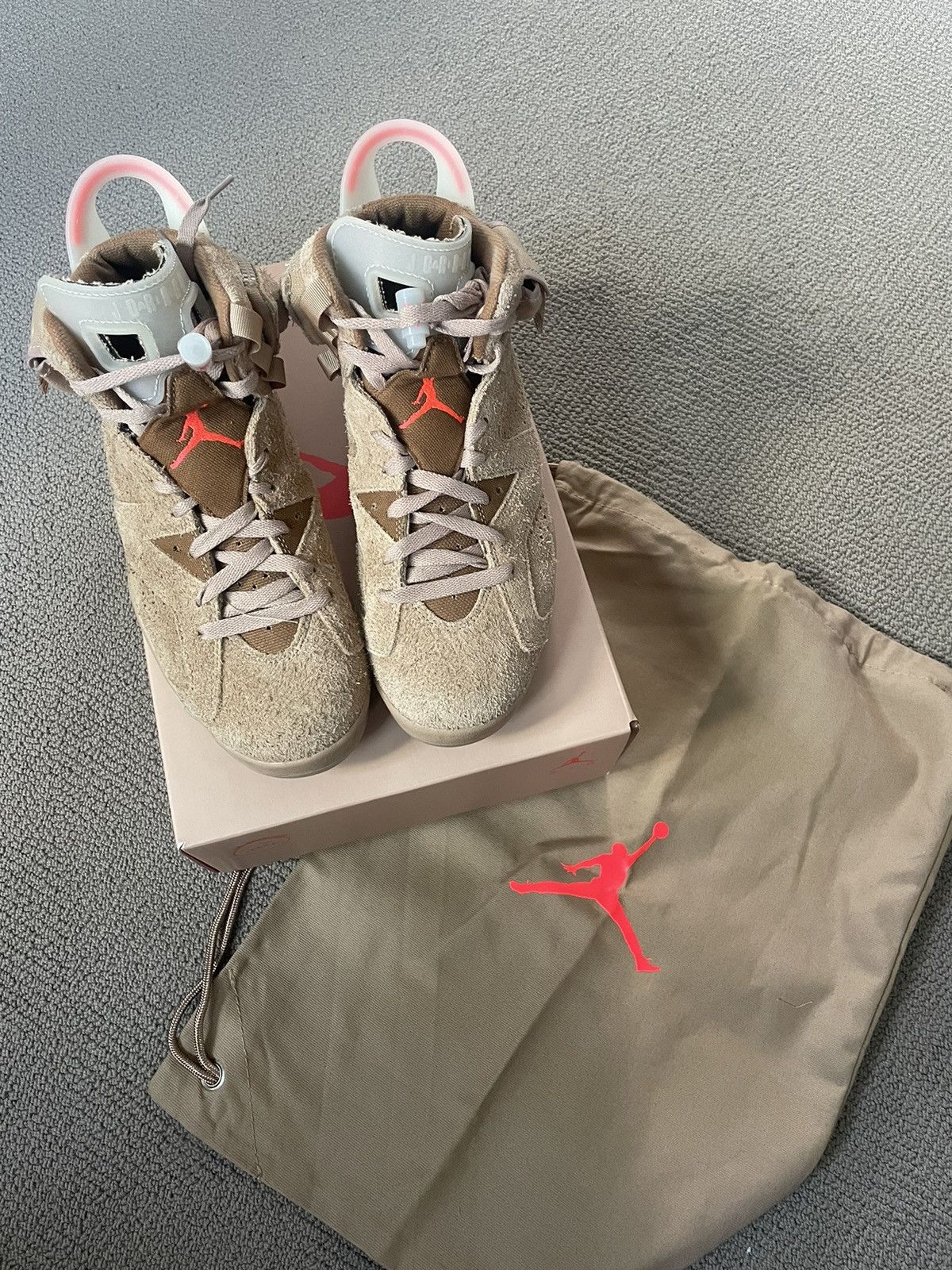 travis scott jordan 6 tan