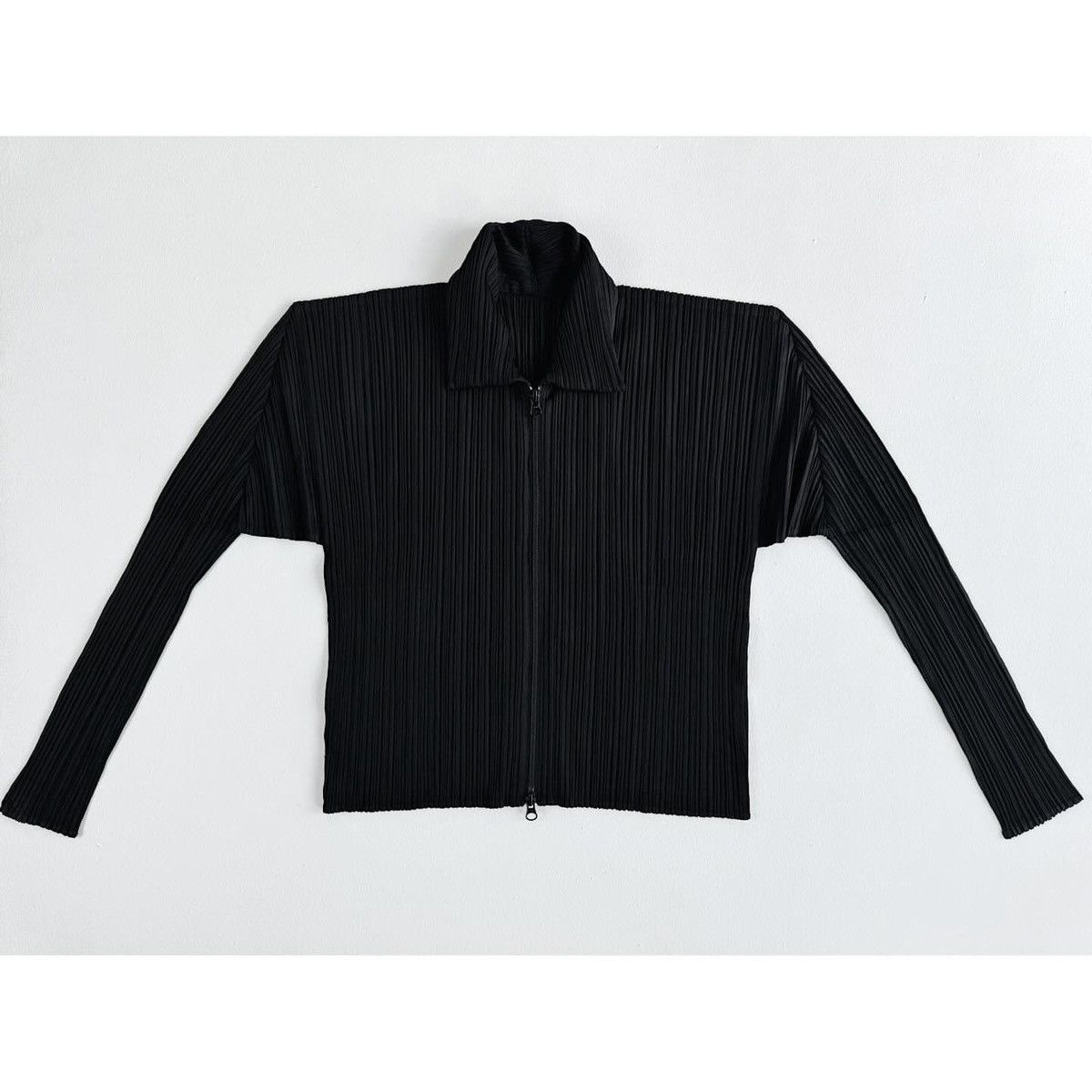 image of Issey Miyake x Issey Miyake Pleats Please Vintage Pleats Please Jacket Zip in Black, Women's (Size 