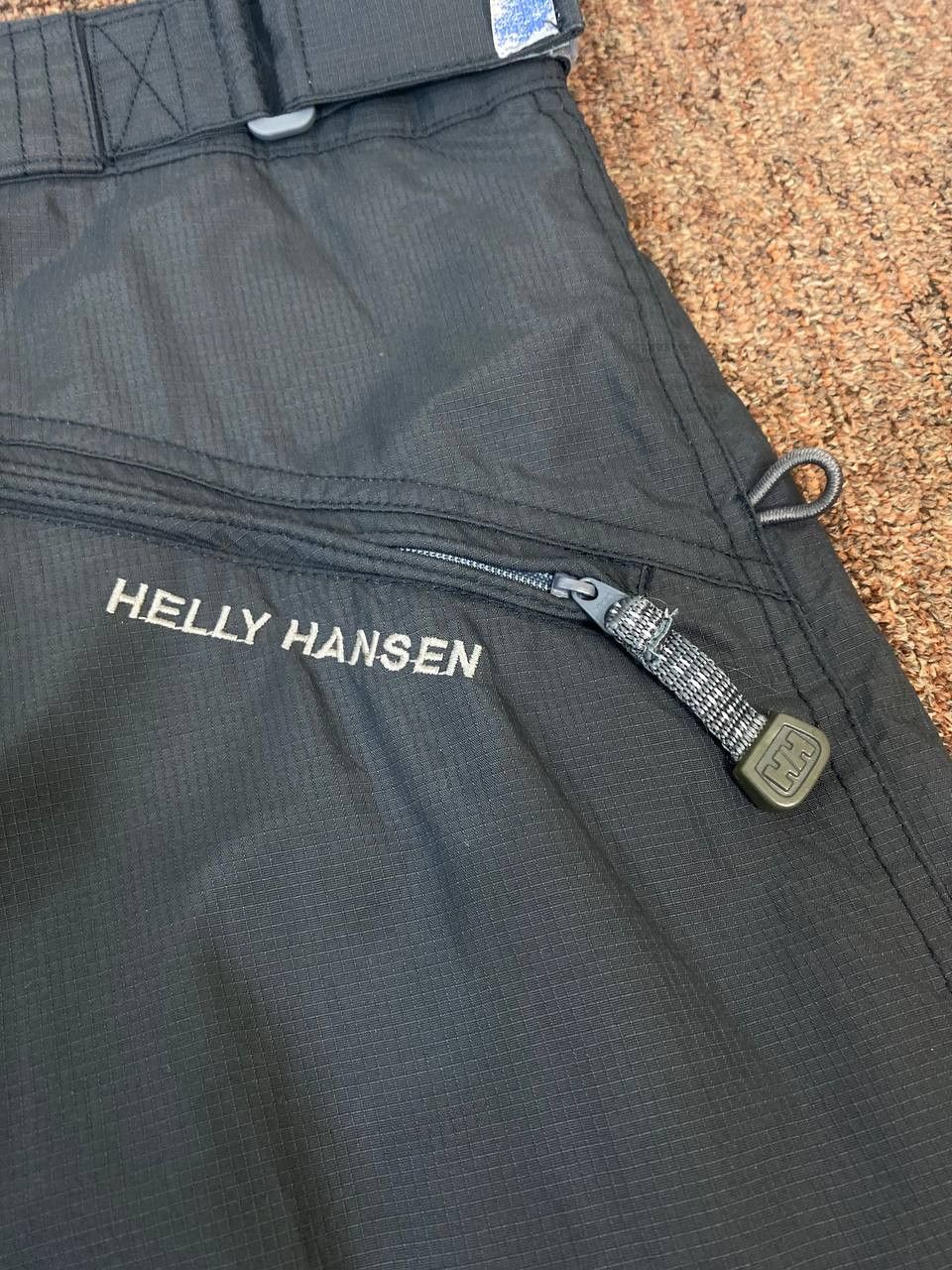 Helly Hansen helly hansen ski pants very nice design Size US 38 / EU 54 - 9 Thumbnail