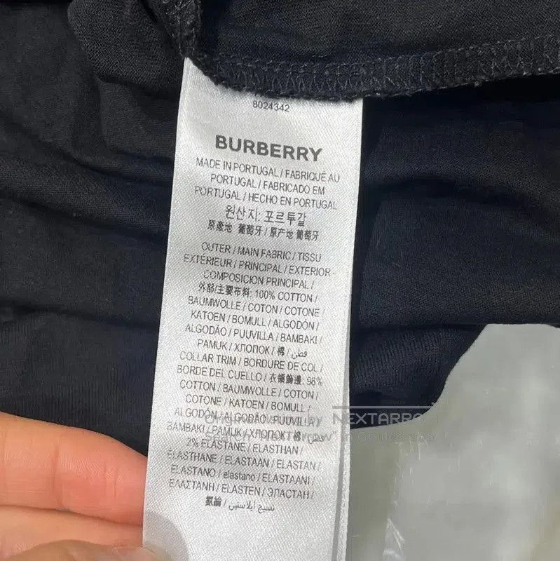 Burberry Burberry Black Logo Long Sleeve Sweatshirt for Women. Size XS / US 0-2 / IT 36-38 - 6 Thumbnail