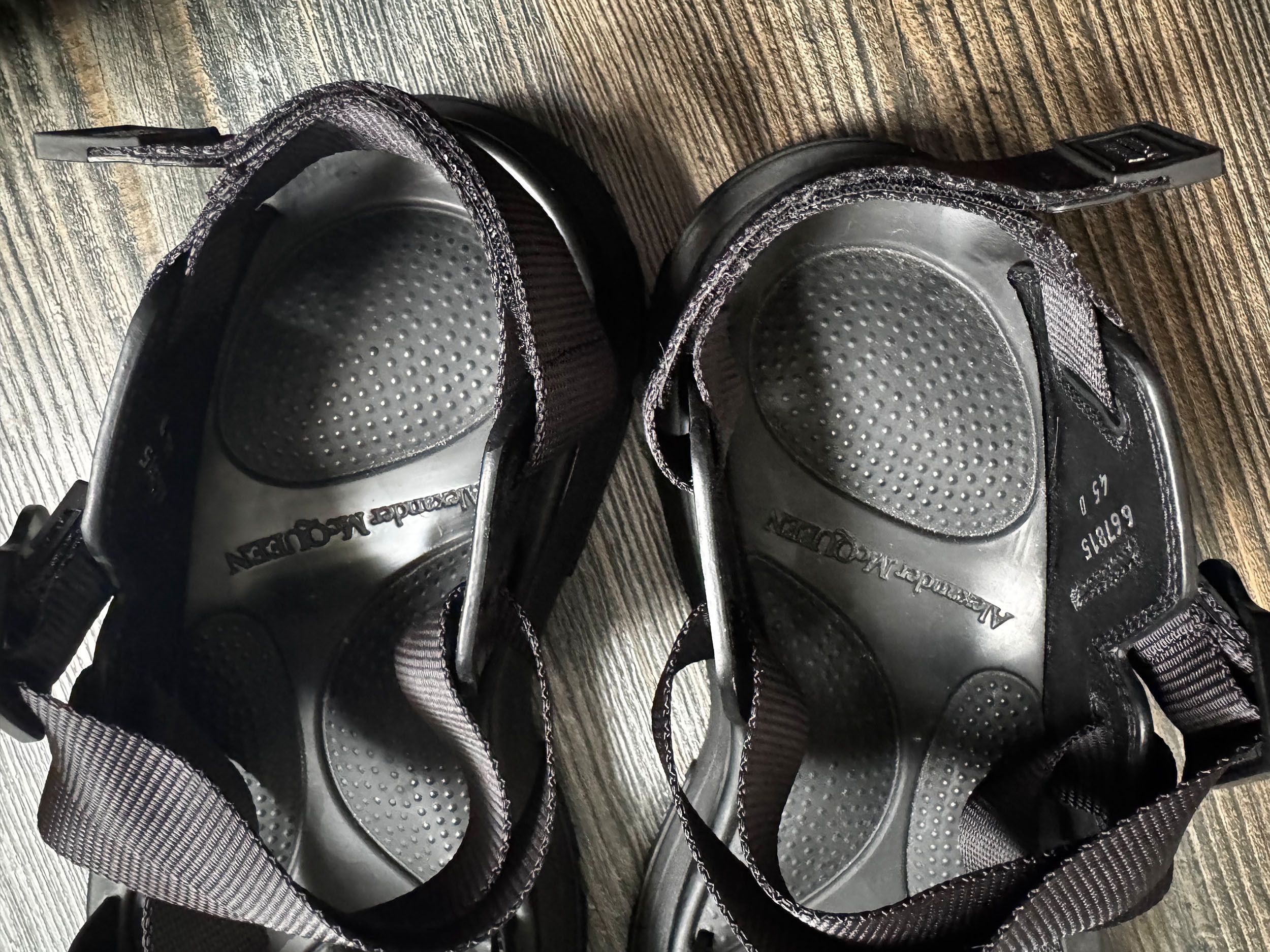 Alexander McQueen Alexander McQueen Black Tread Sandals Size US 12 / EU 45 - 3 Thumbnail