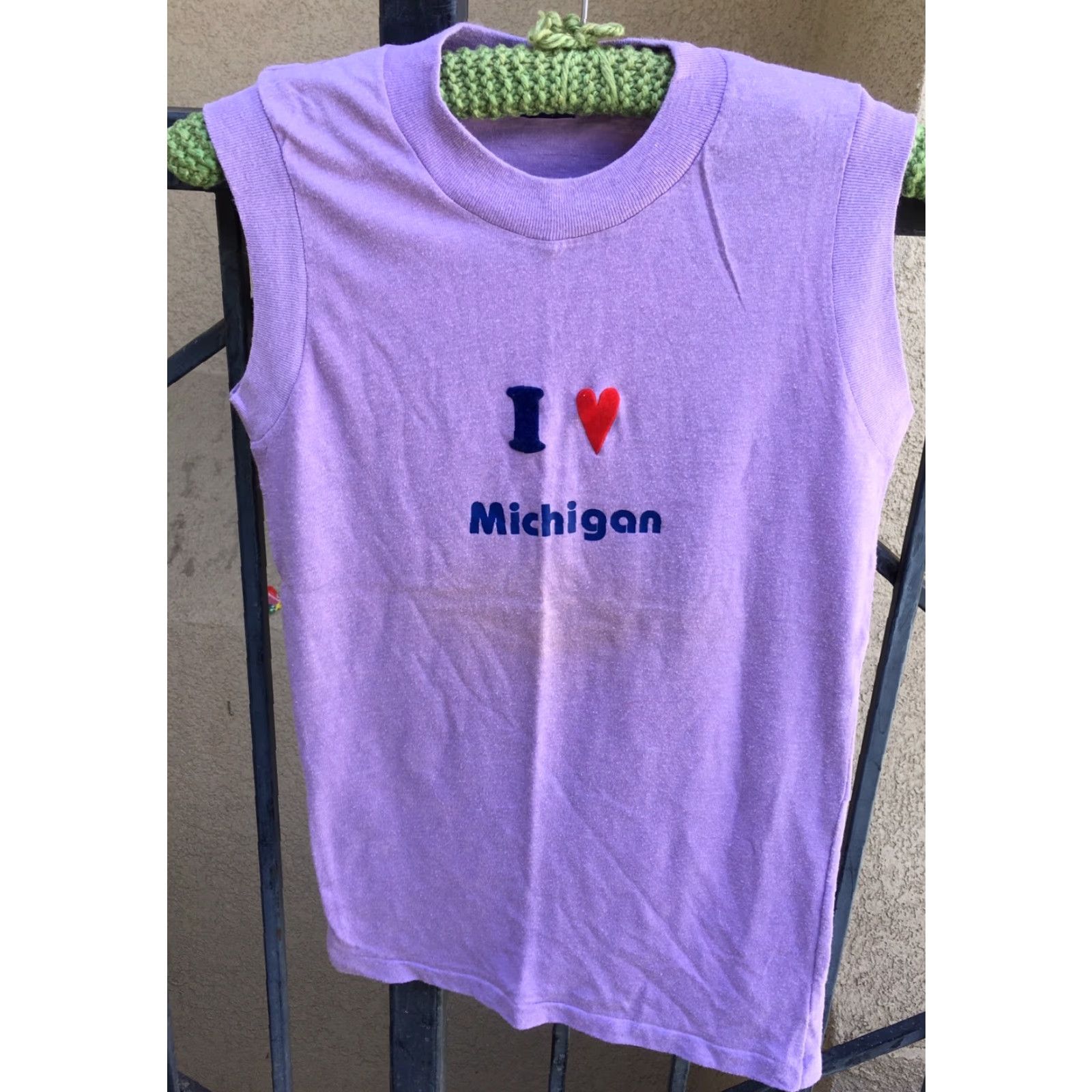 J Brand VINTAGE I Love Michigan Muscle Shirt Tee Heart Worn 80s Sneakers Mens S Purple Graphic Tee Size US S / EU 44-46 / 1 - 4 Thumbnail