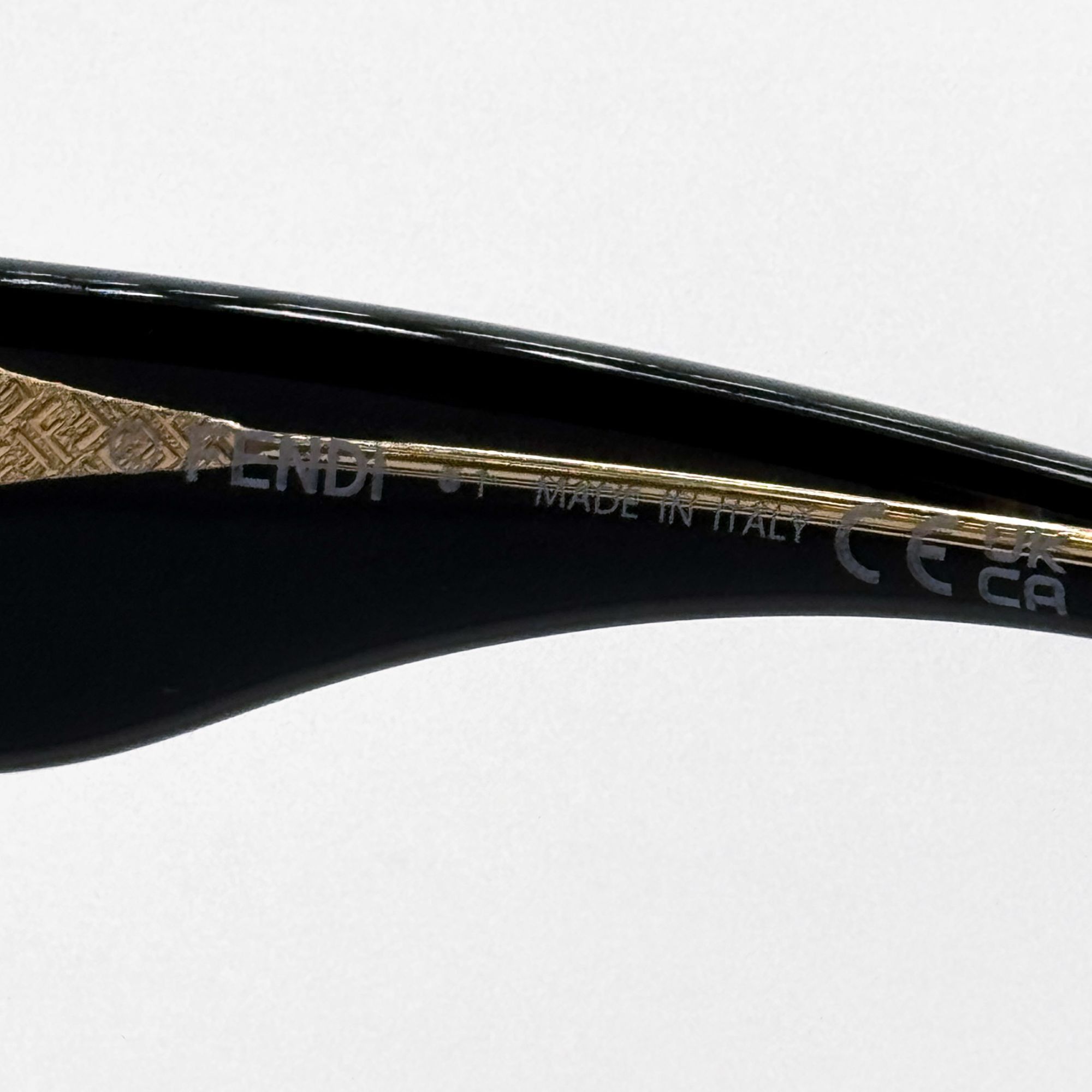 Fendi NEW FE40162F 01A GEOMETRIC WOMEN SUNGLASSES FENDI Size ONE SIZE - 11 Thumbnail