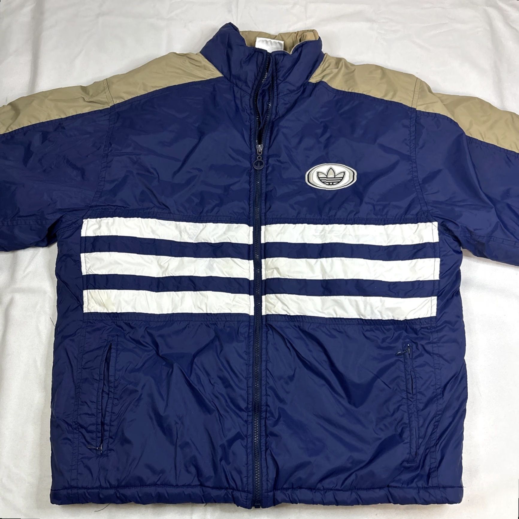 Adidas VINTAGE Adidas Puffer Jacket Men M Blue Tan Stripes 90s Y2K Nike? Size US M / EU 48-50 / 2 - 3 Thumbnail