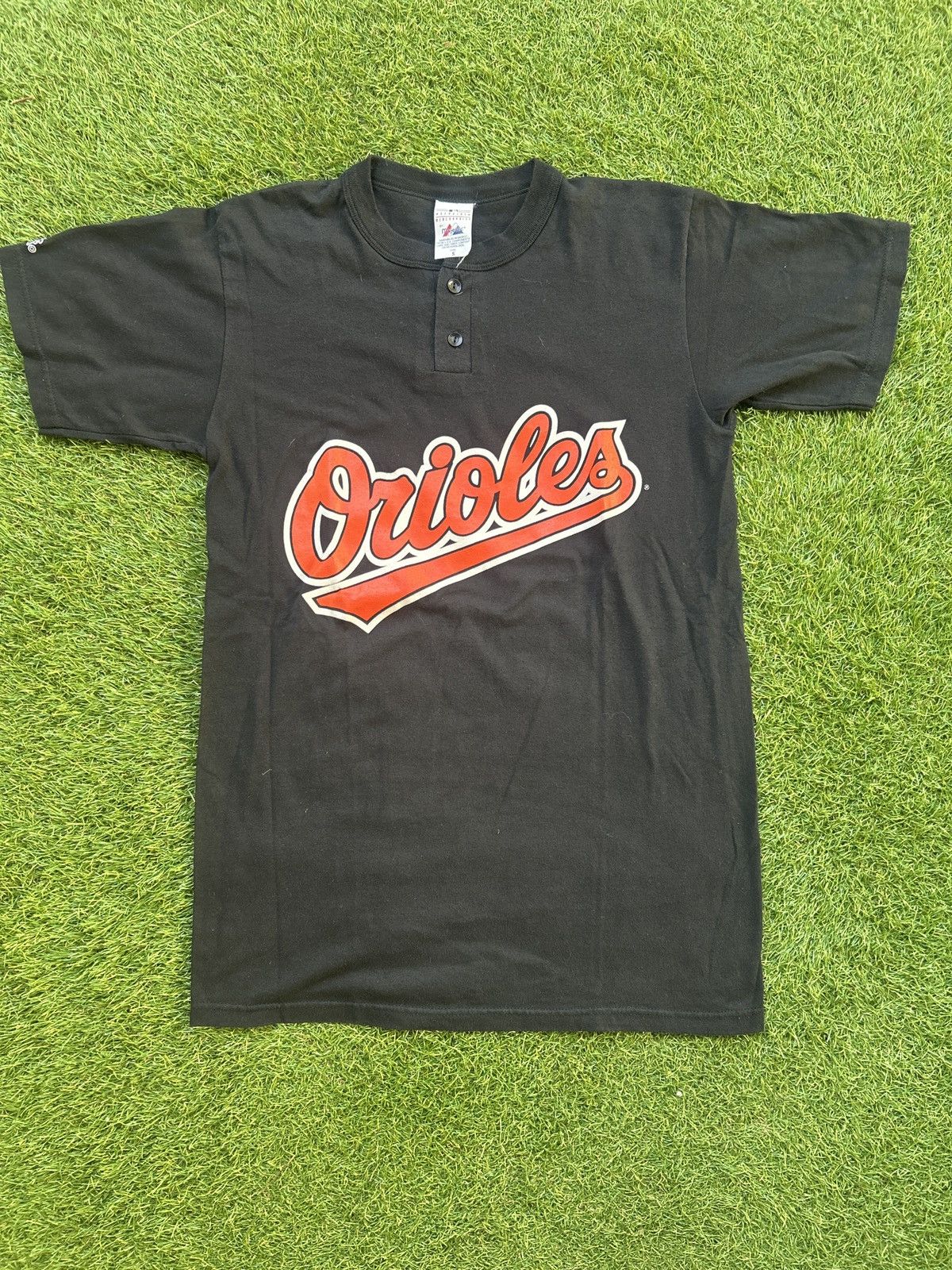 Vintage Vintage 90’s Baltimore Orioles Majestic MLB Henley Size US S / EU 44-46 / 1 - 1 Thumbnail