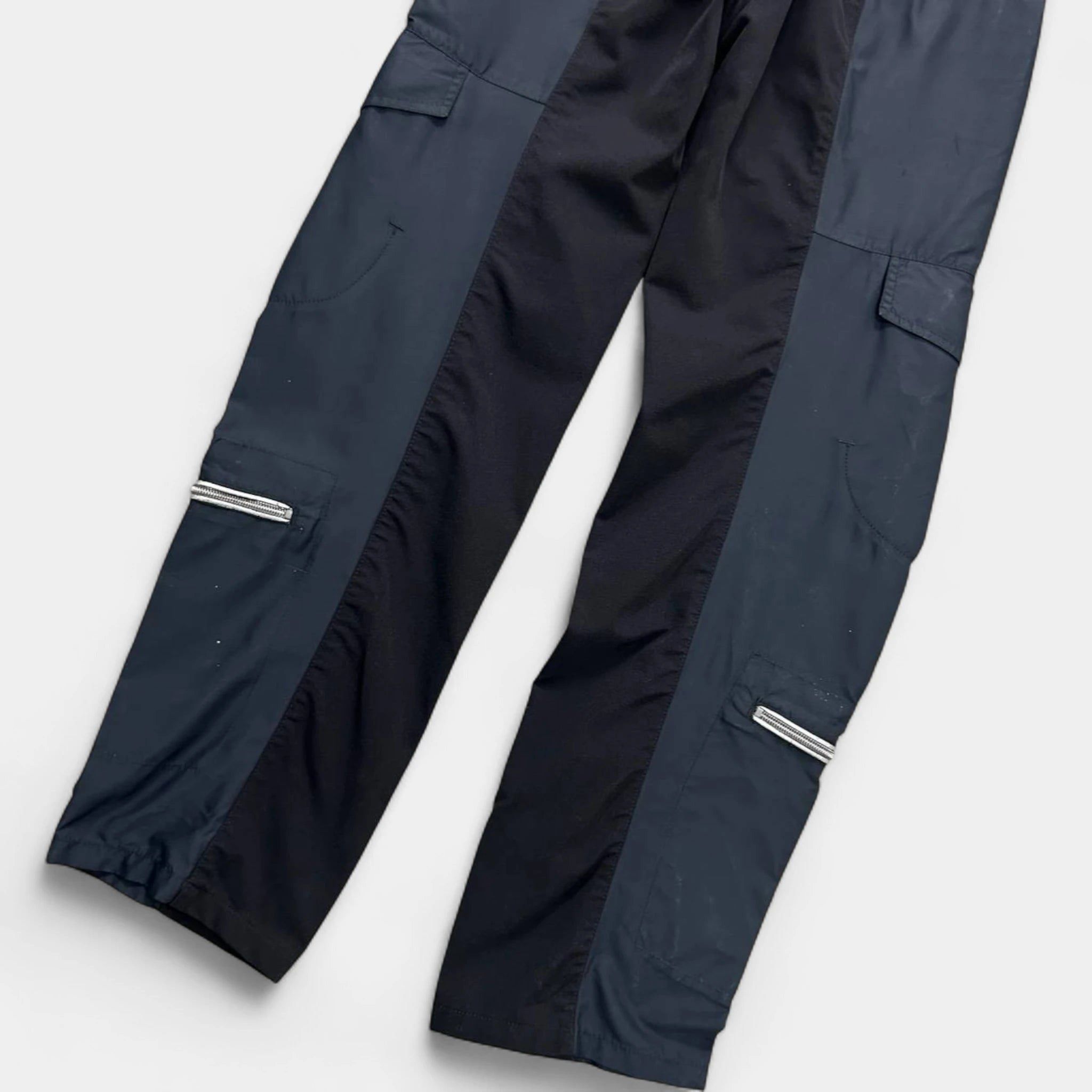 Marithe + Francois Girbaud Marithé + François Girbaud 2000s Black Navy Technical Cargo Size US 29 - 4 Thumbnail