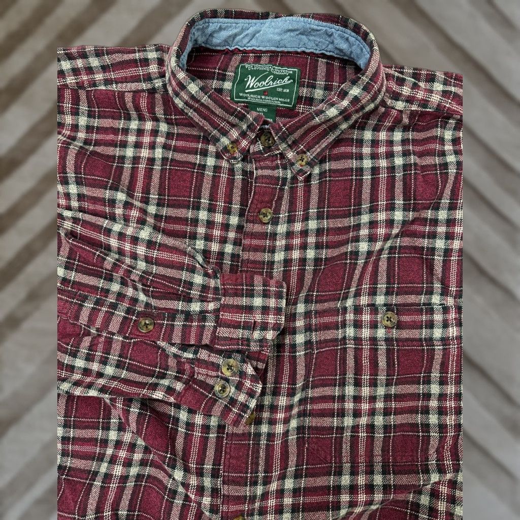 Vintage Woolrich Men XL Flannel Shirt Burgundy Plaid Midweight Cotton Outdoors Vintage-inspired Casual Dress Shirt Size US XL / EU 56 / 4 - 1 Thumbnail