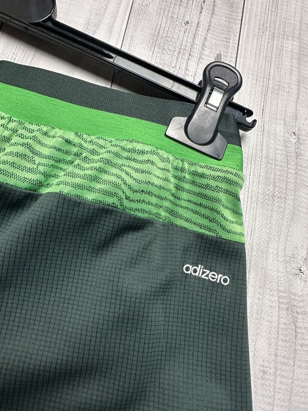 Adidas × Vintage Vintage adidas AC Milan soccer Shorts size L green rare Size US 34 / EU 50 - 11 Thumbnail