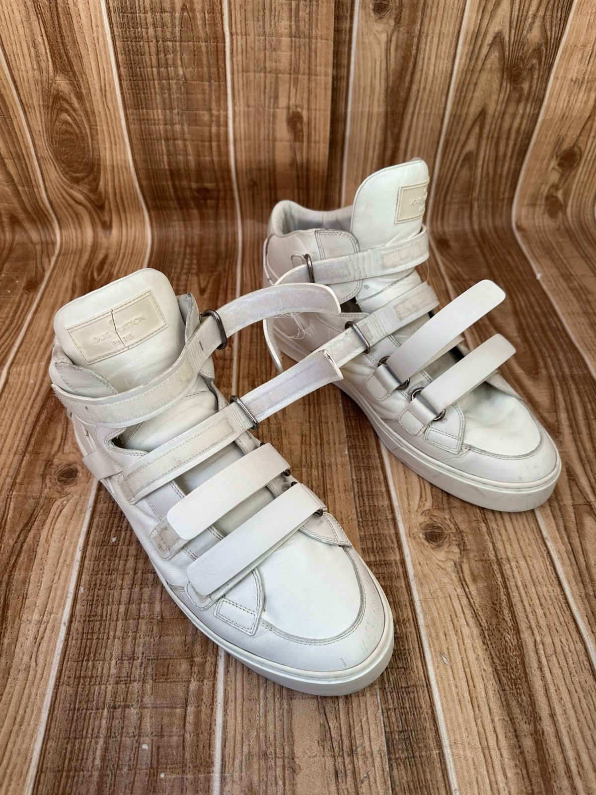 Louis Vuitton Louis Vuitton White Leather 4 Straps Boxing Sneaks Size US 11 / EU 44 - 21 Thumbnail
